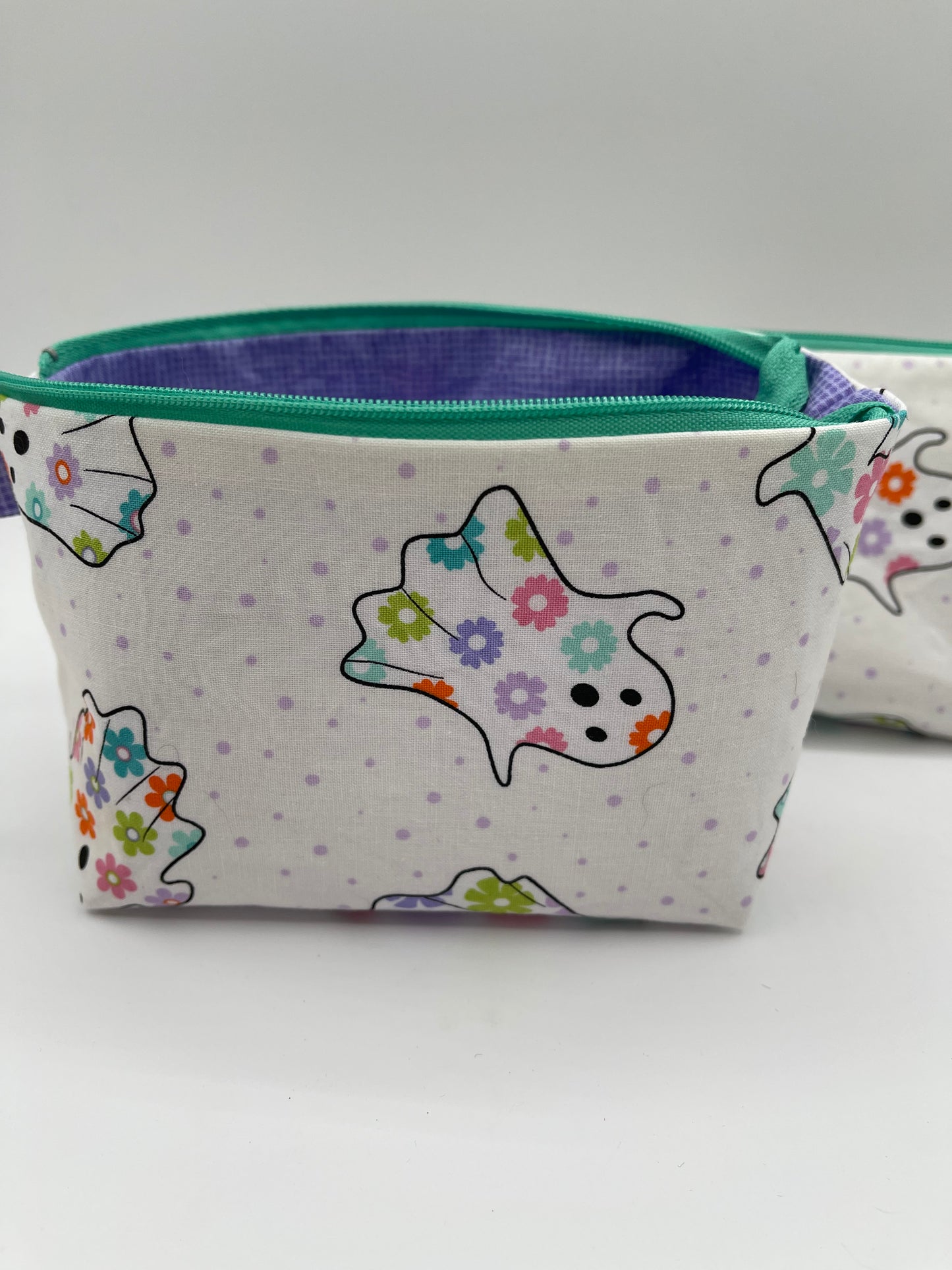 Zipper Bucket Bag - Ghosts with Flowers