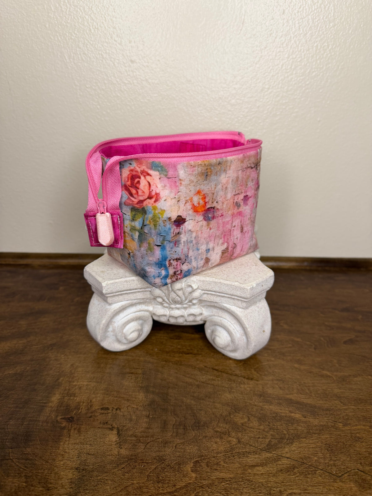 Zipper Bucket Bag - Pink Grunge