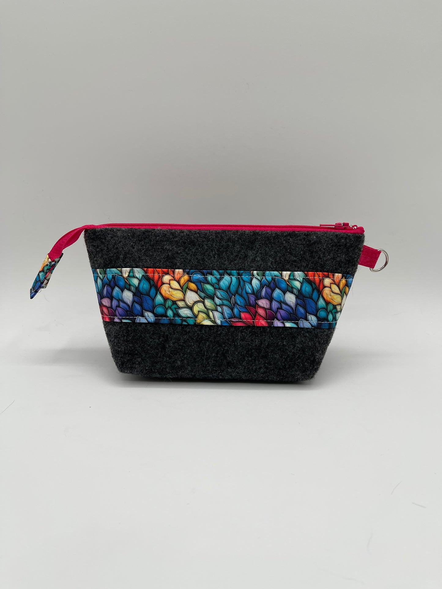 Zipper Bucket Bag - Felt and Dragon Scales
