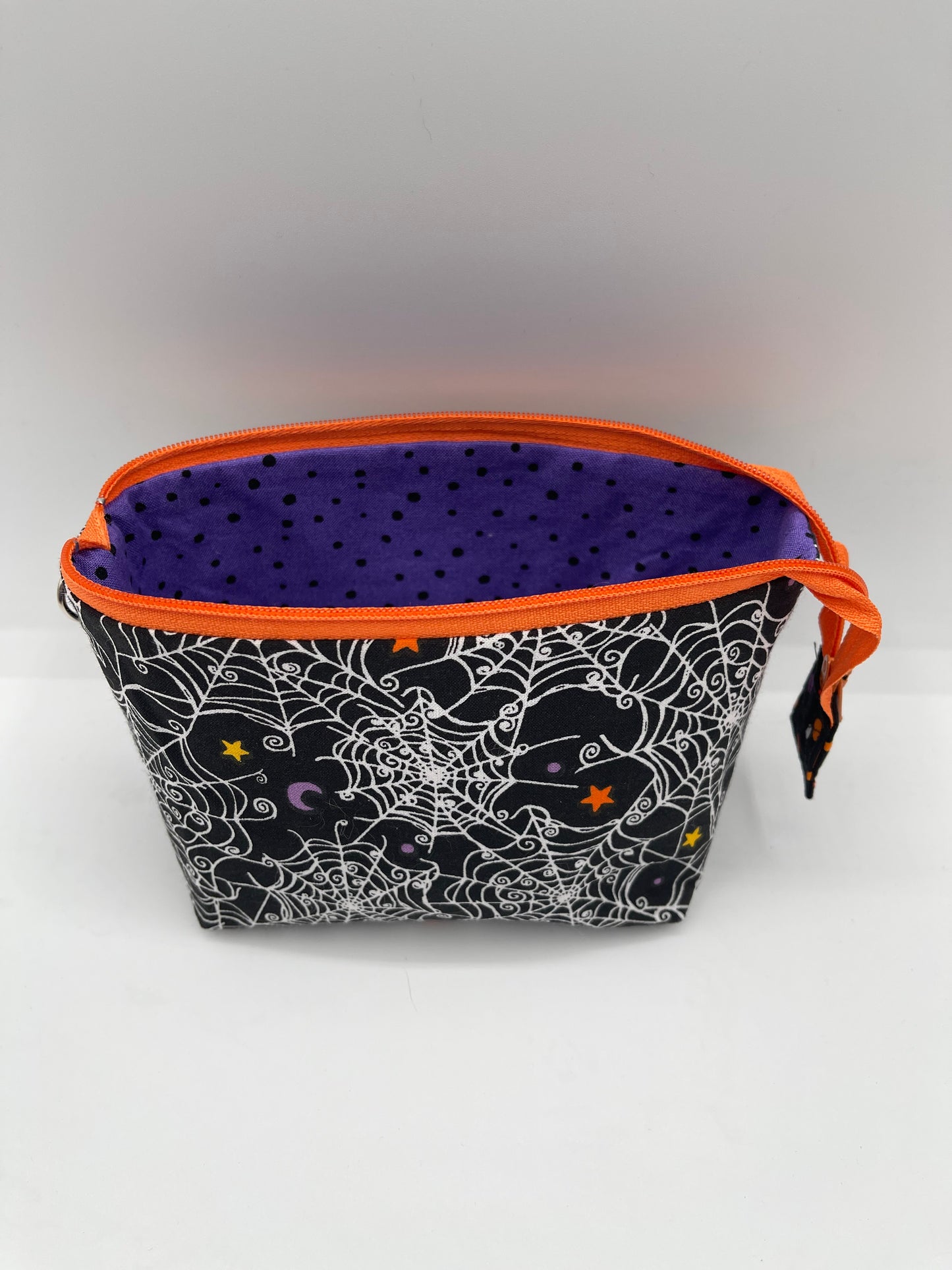 Zipper Bucket Bag - Halloween Spider Webs
