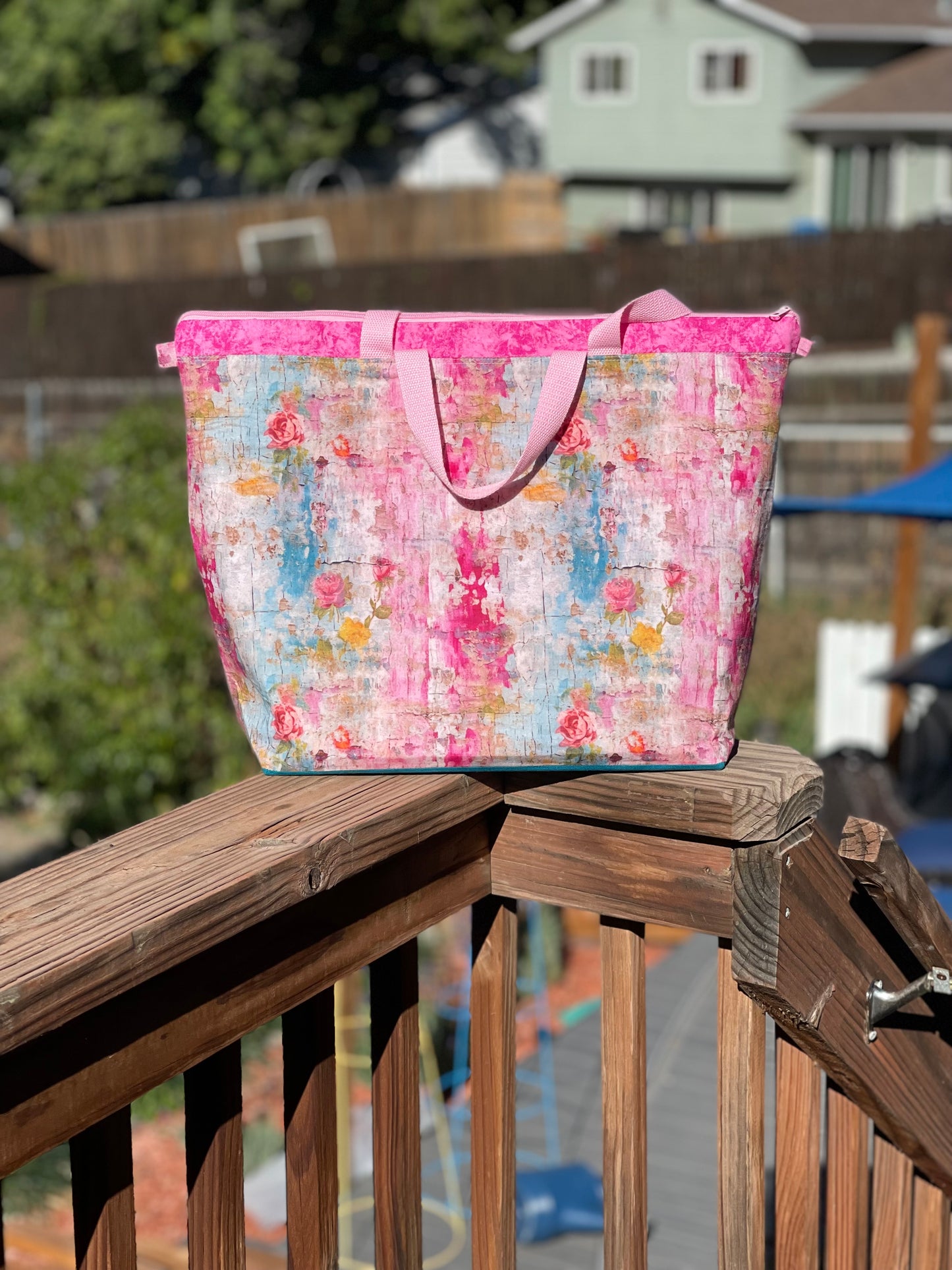 Designer Zipper Tote - Pink Grunge