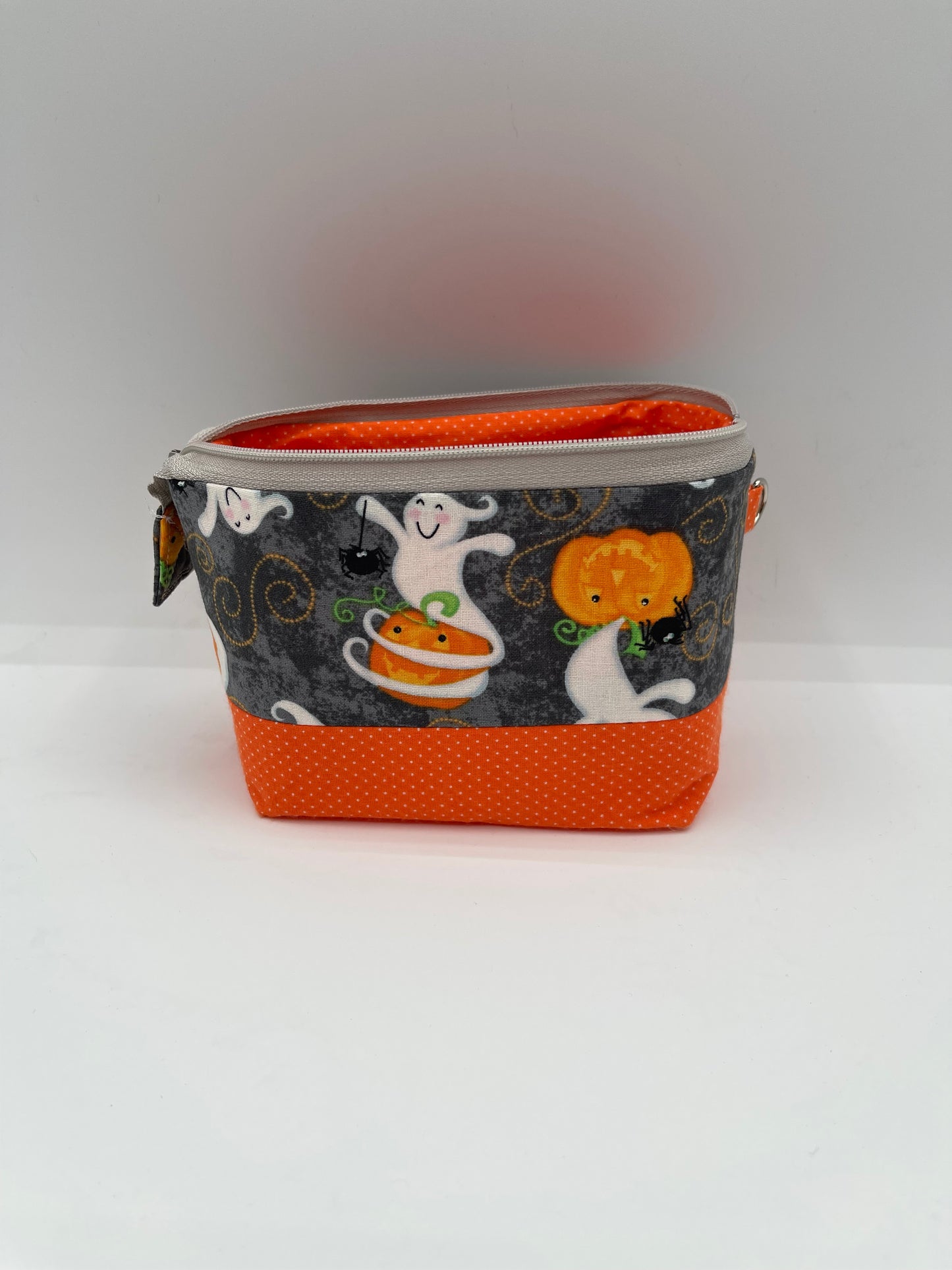 Zipper Bucket Bag - Halloween Ghosts