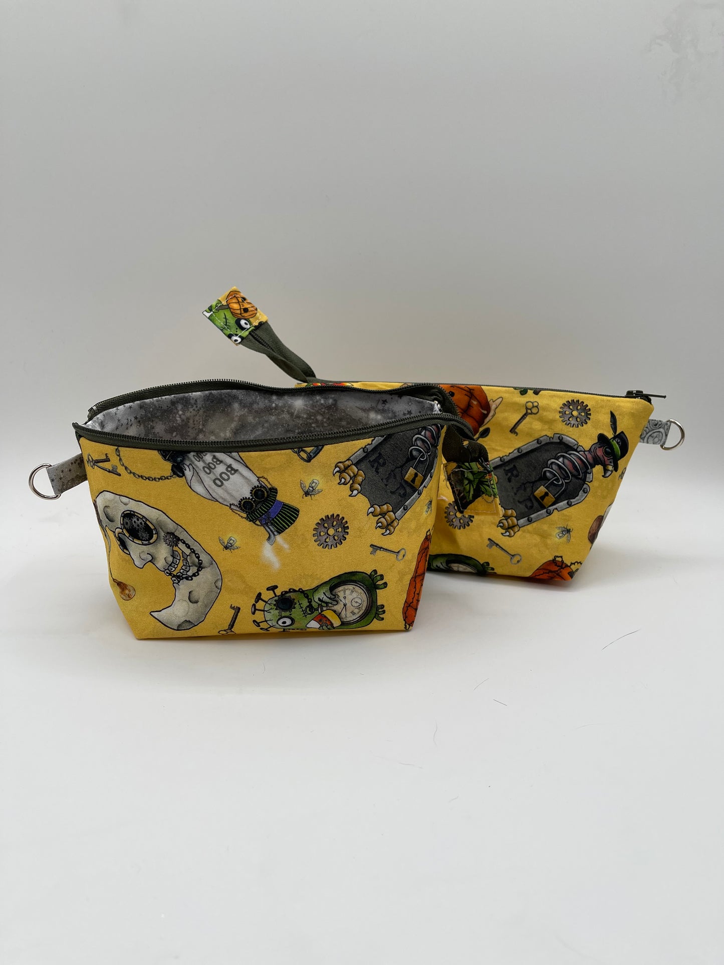 Zipper Bucket Bag - Steampunk Monsters