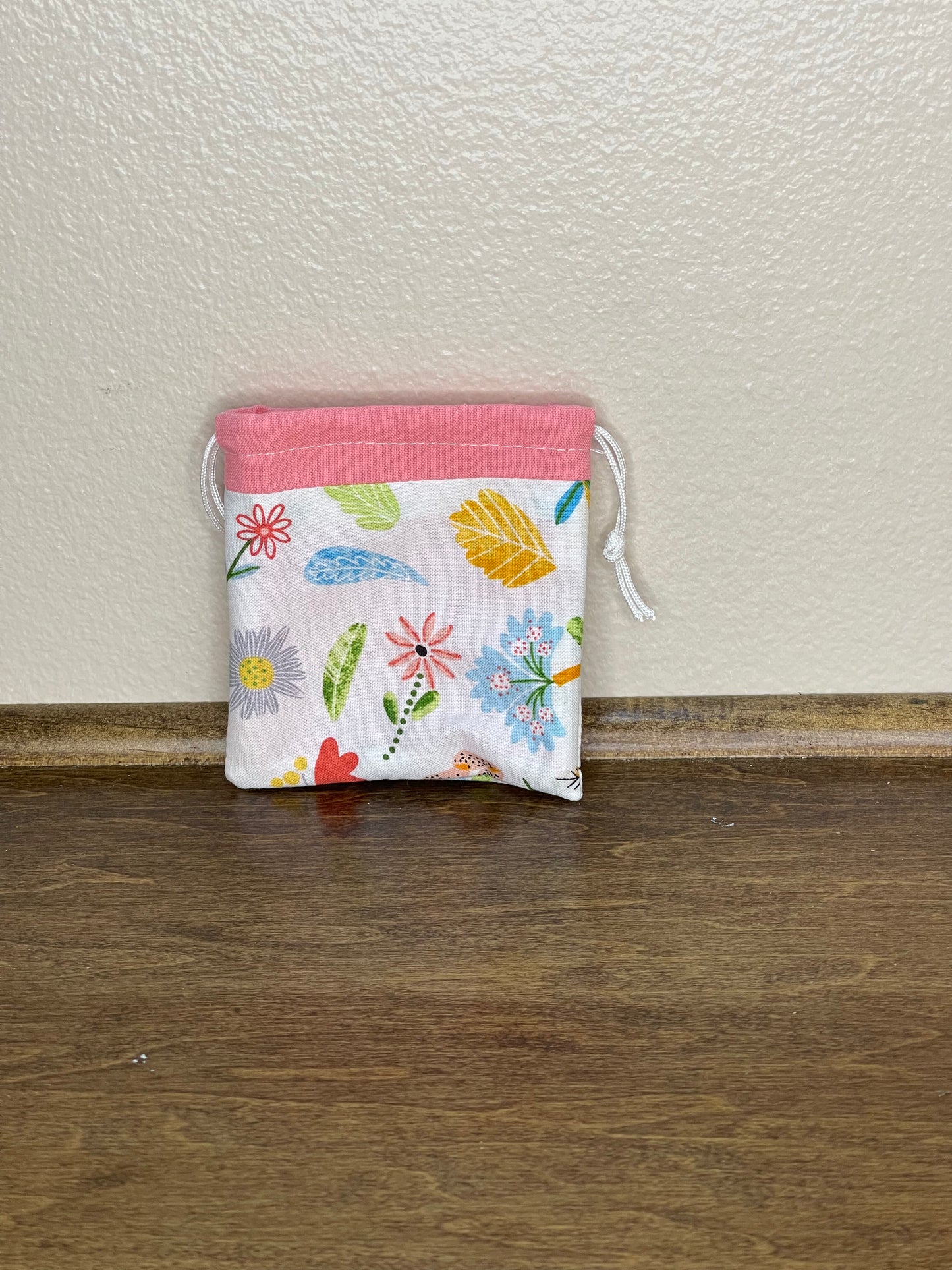Drawstring Flat Bag - Tossed Flowers and Leaves