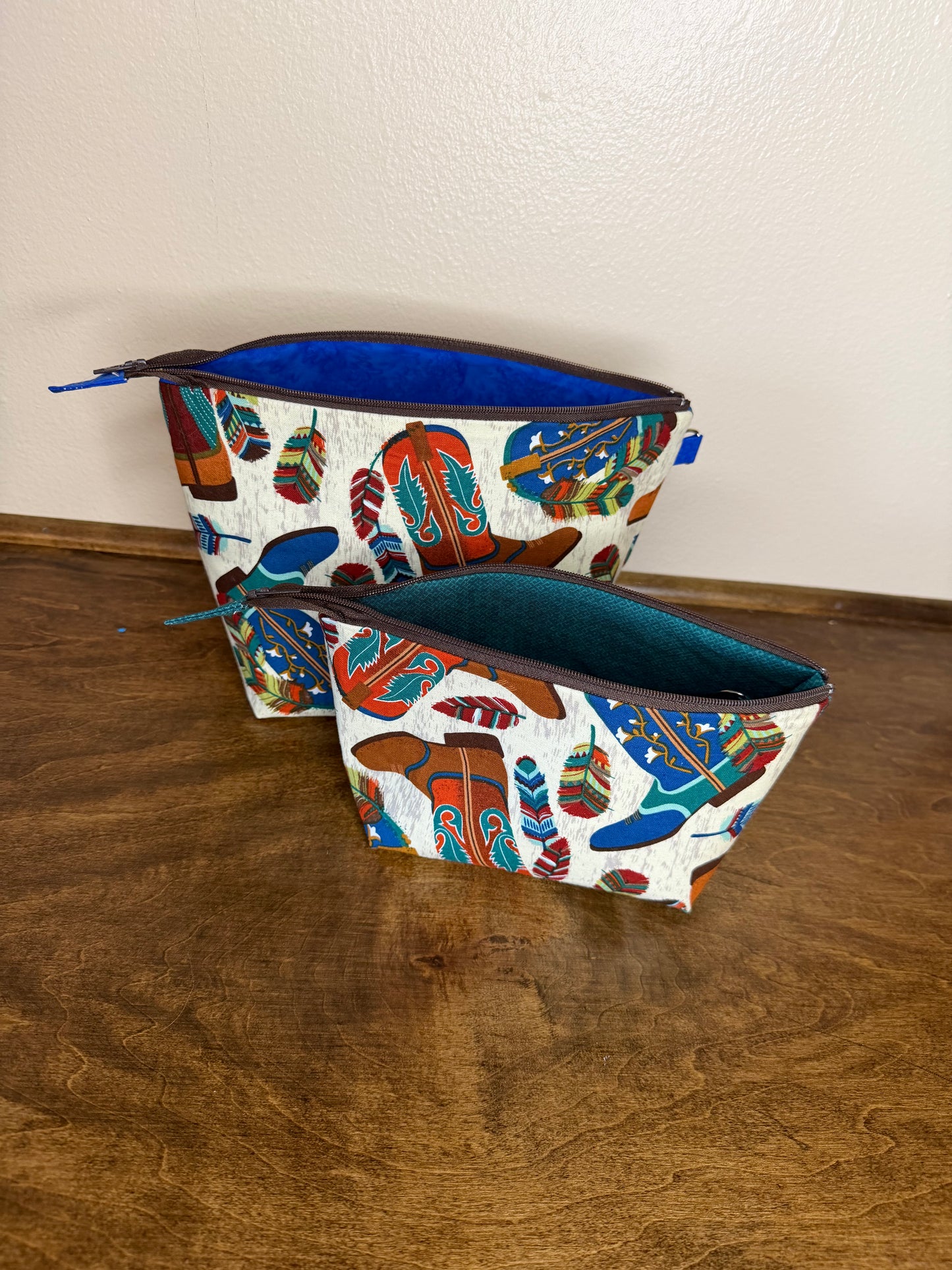 Zipper Bucket Bag - Cowboy Boots