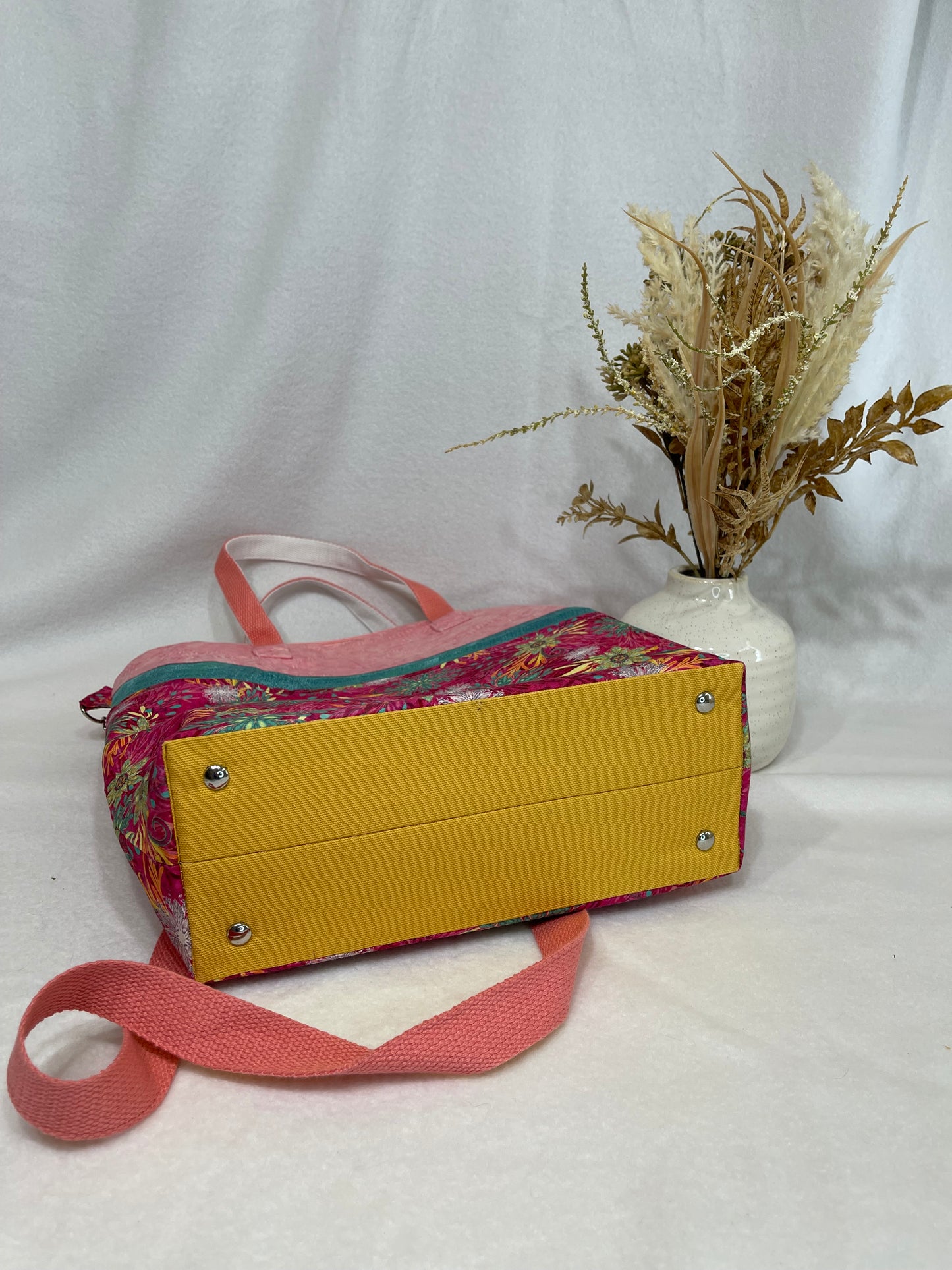 Mary Jane Tote - Magenta Floral