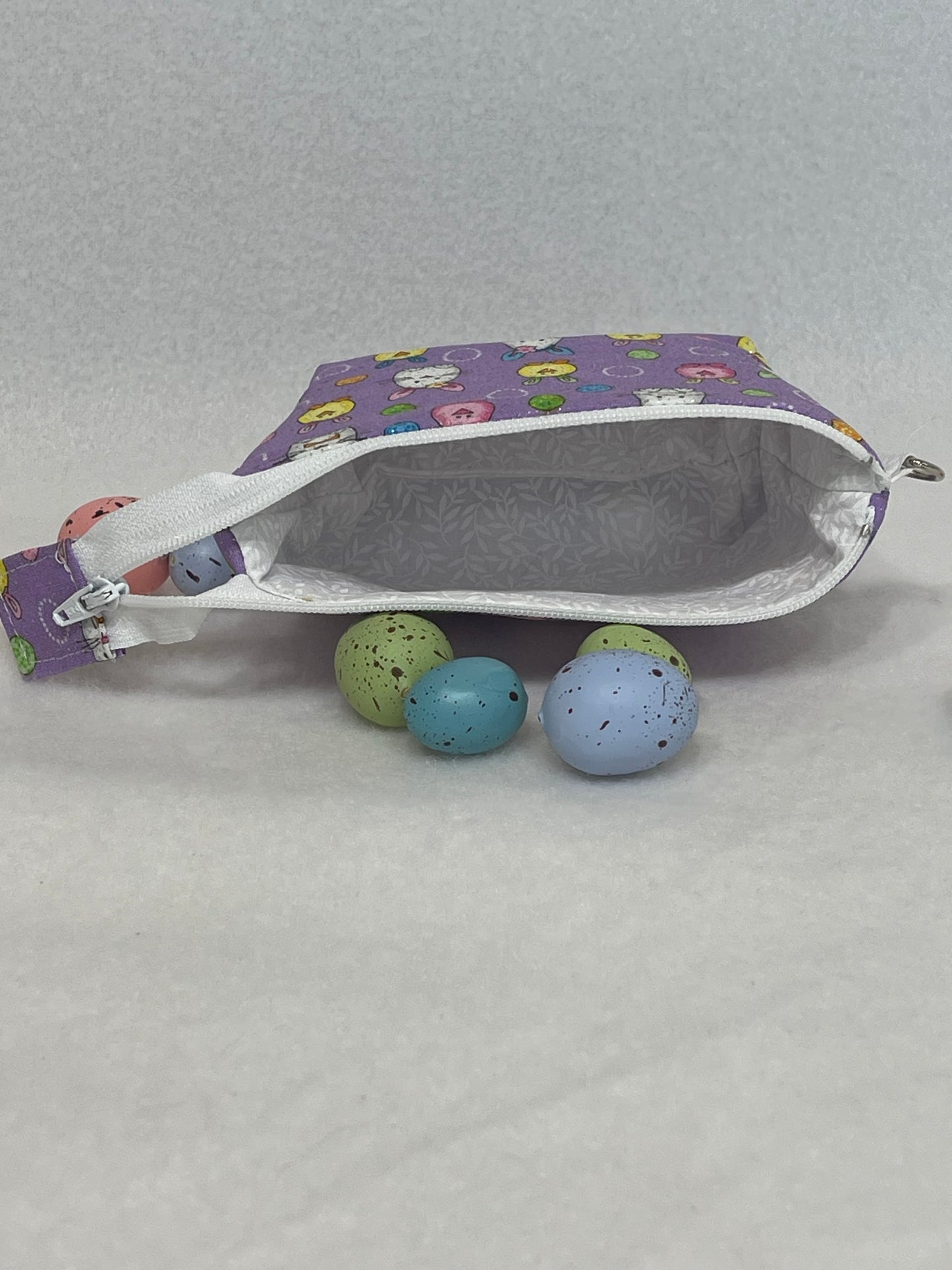Zipper Bucket Bag - Glittery Easter Bunny Eggs