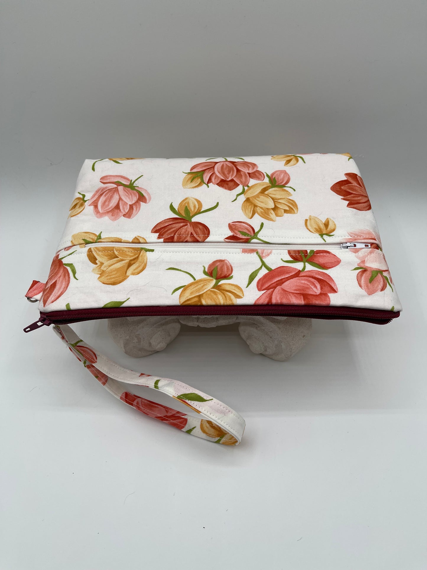 Clutchie - Peach and Gold Flowers