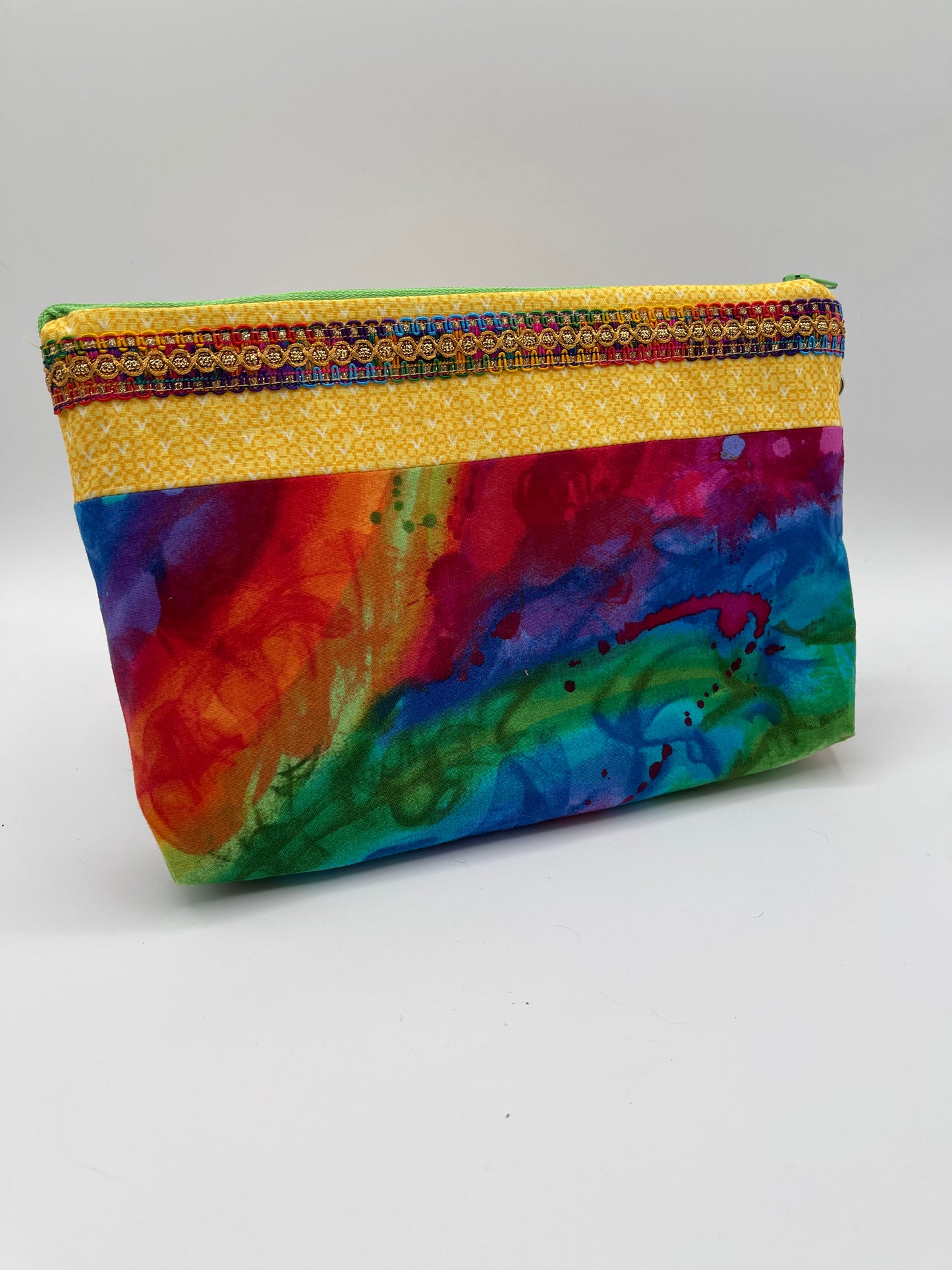 Clutchie - Colorful Abstract Motion