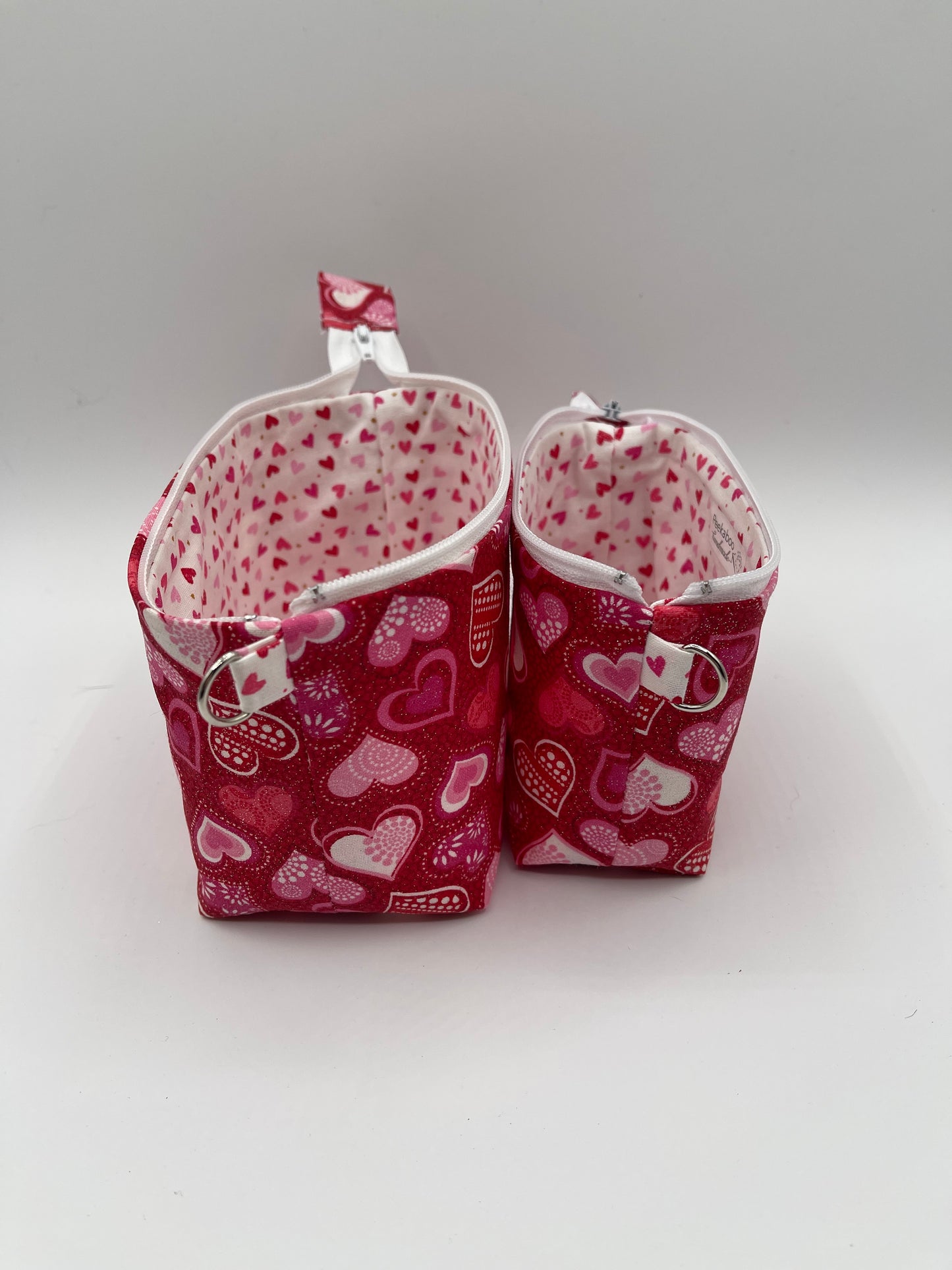 Zipper Bucket Bag - Red and Pink Hearts on Red