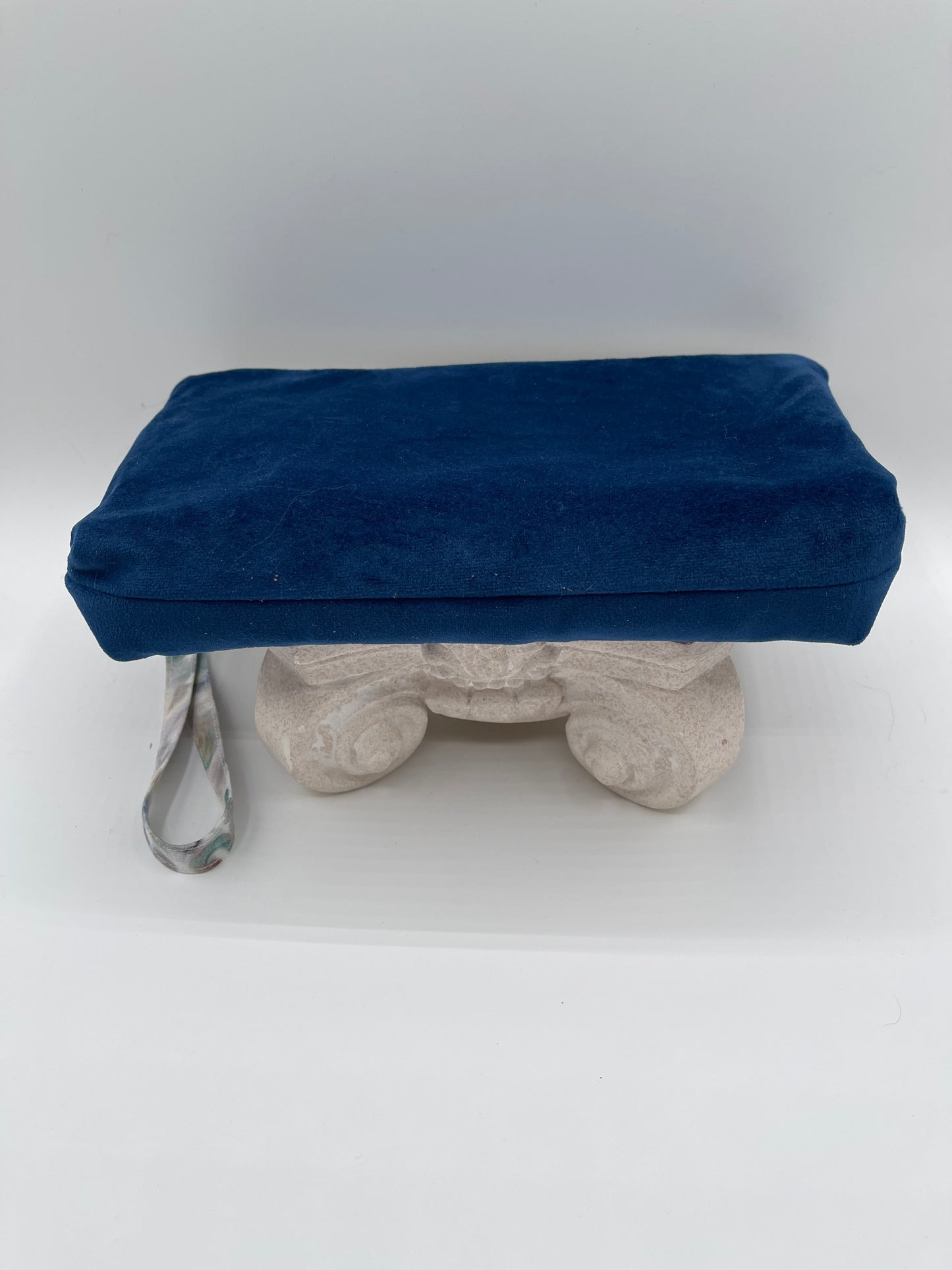 Clutchie - Blue Velour