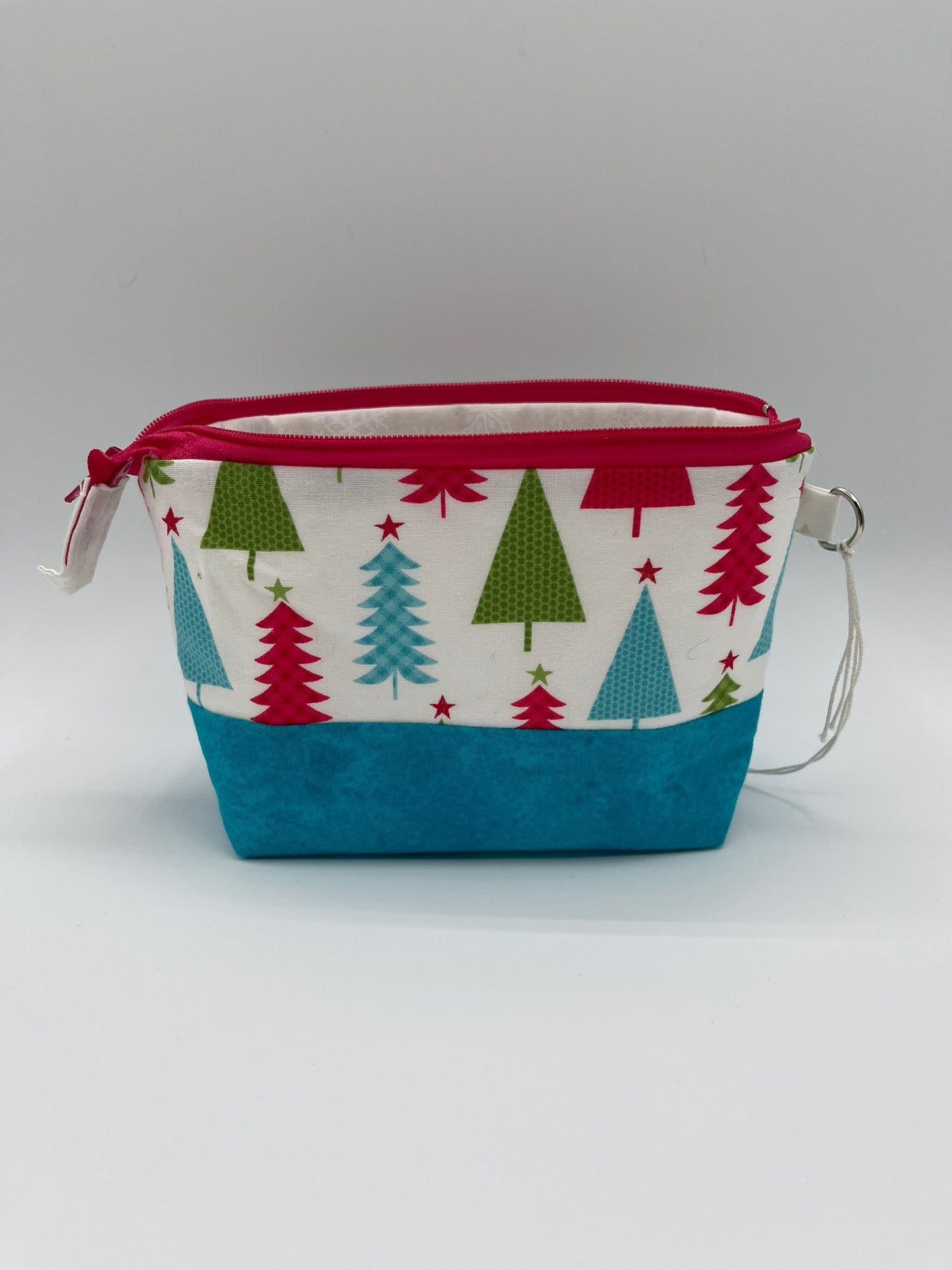 Zipper Bucket Bag - Christmas Trees Red/Blue/Green