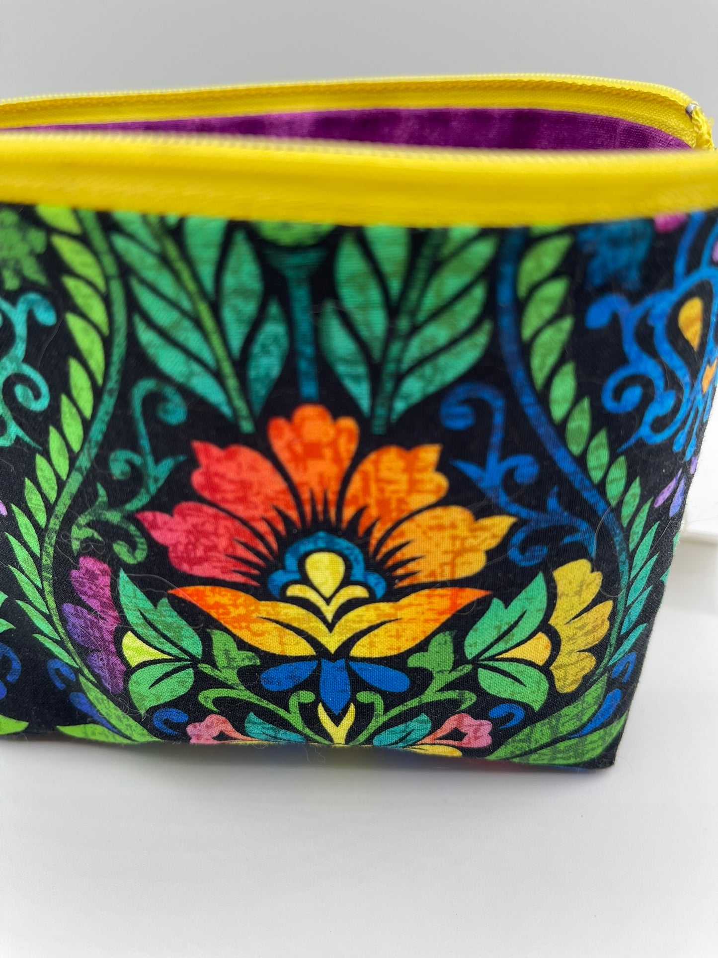 Zipper Bucket Bag - Colorful Dutch Print