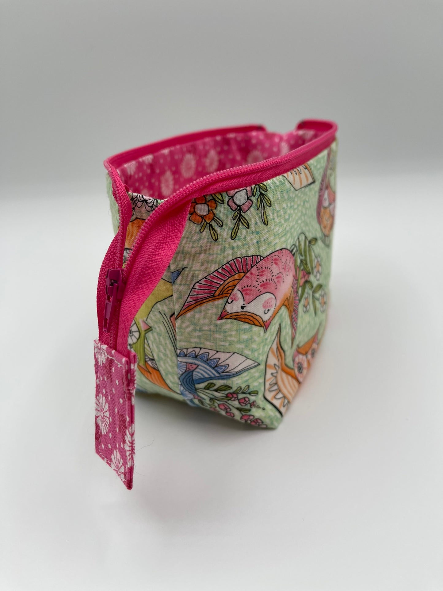 Zipper Bucket Bag - Flying Owls