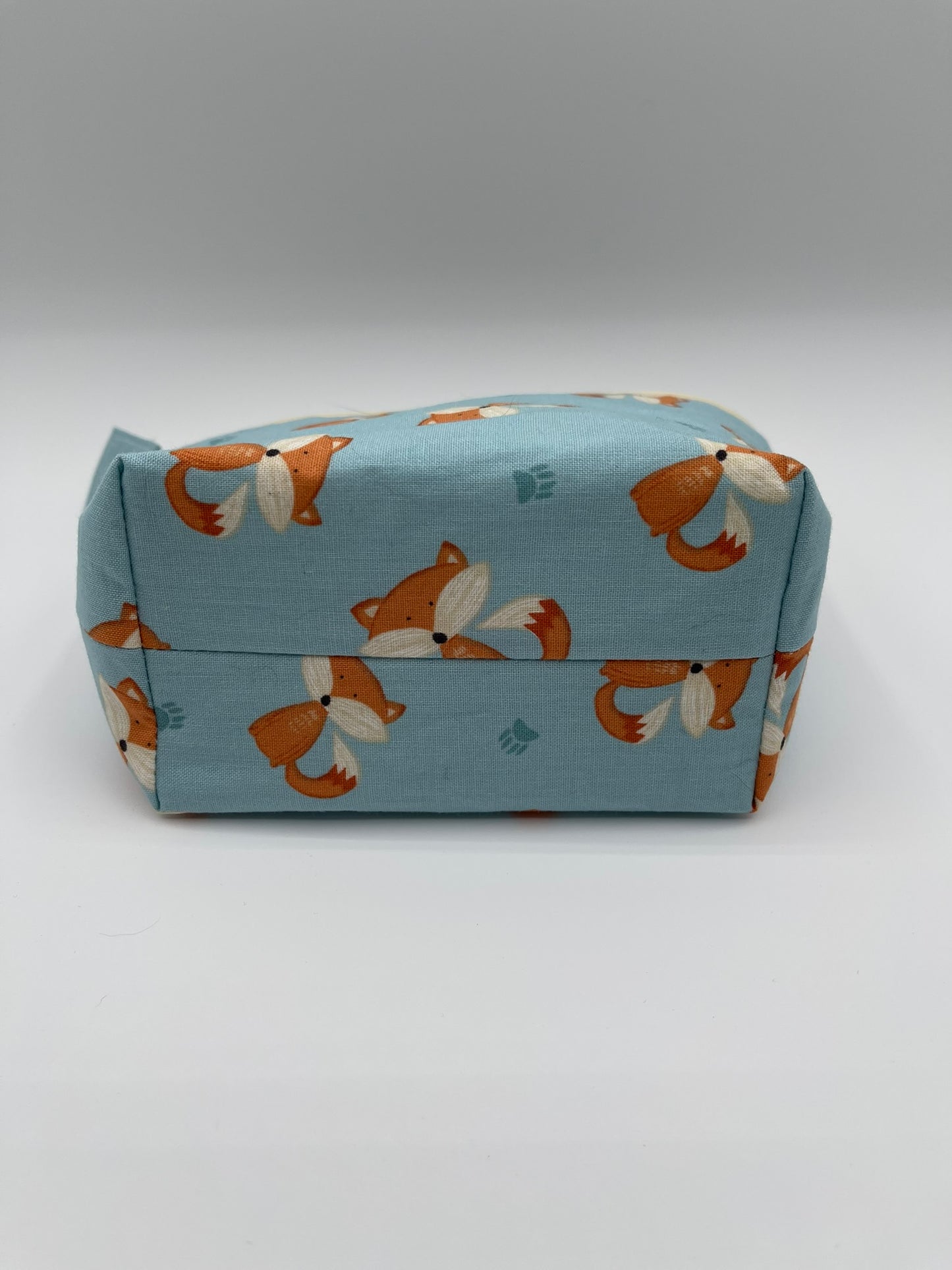 Zipper Bucket Bag - Foxes on Blue