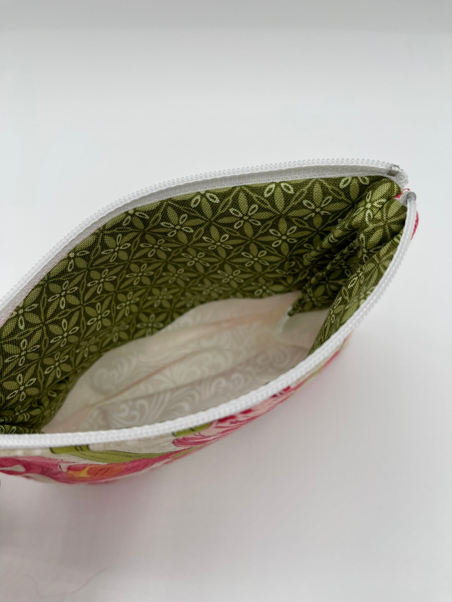 Flat Zipper Bag - Magenta Tulips