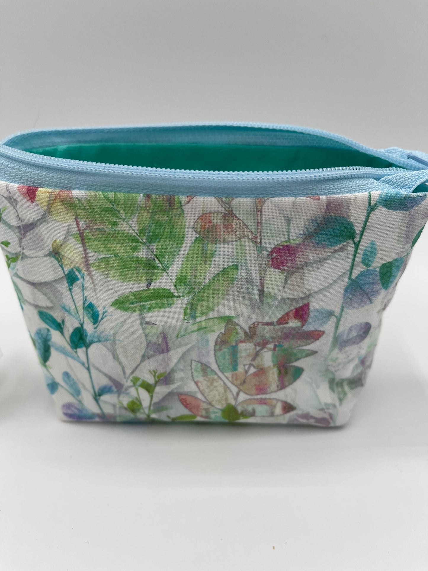 Zipper Bucket Bag - Pastel Leaves