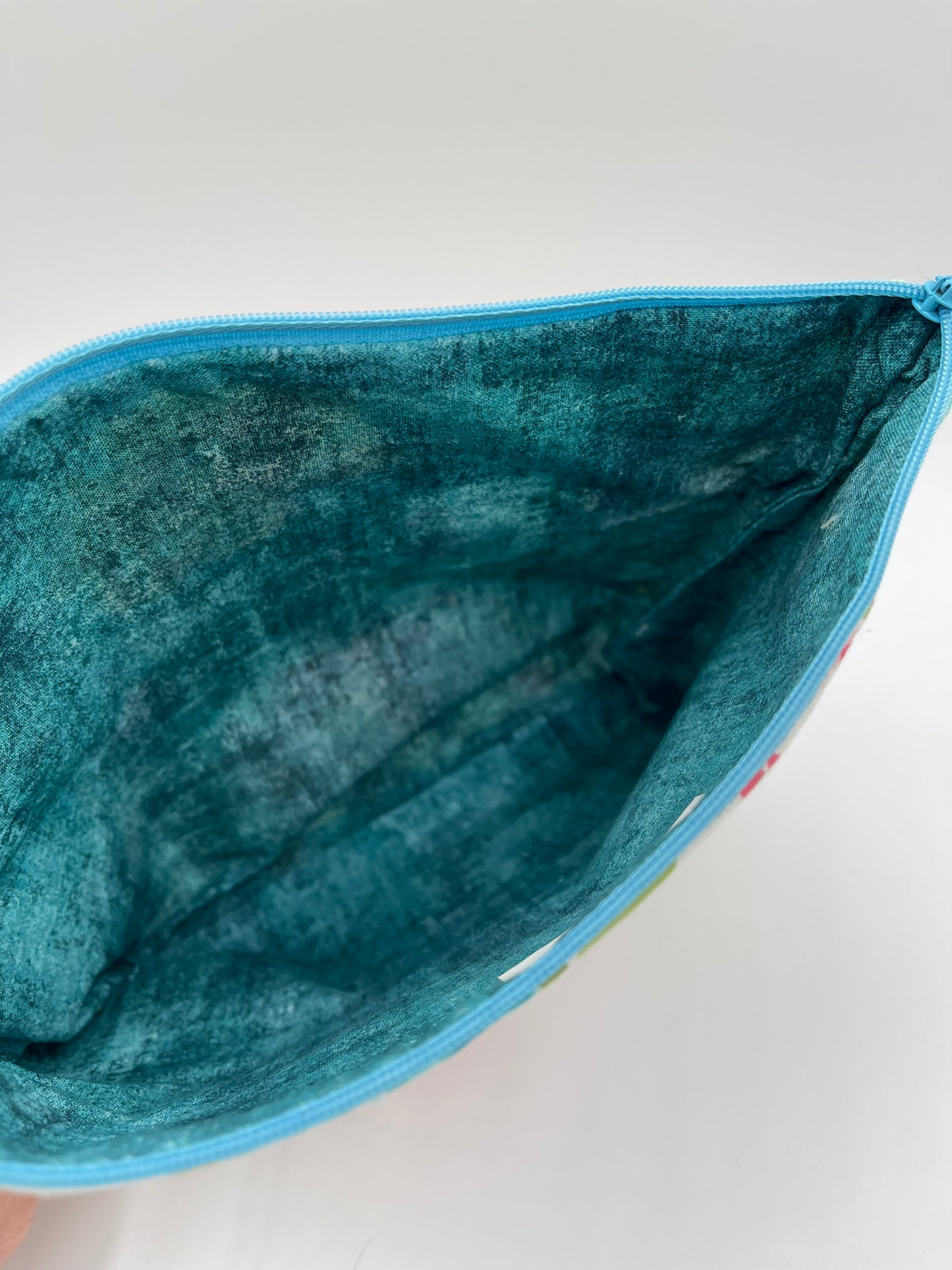 Flat Zipper Bag - Red, Yellow, Blue Flowers