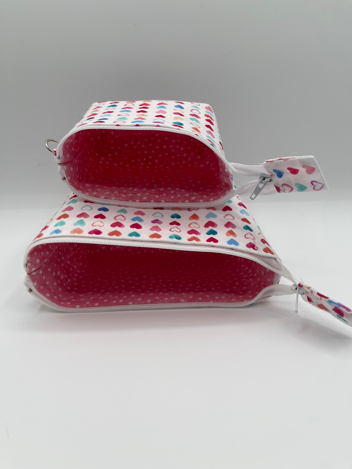 Zipper Bucket Bag - Rows of Colored Hearts