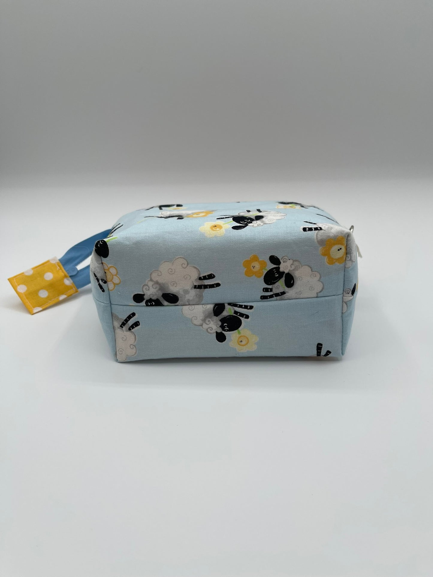Zipper Bucket Bag - Sheep on Blue