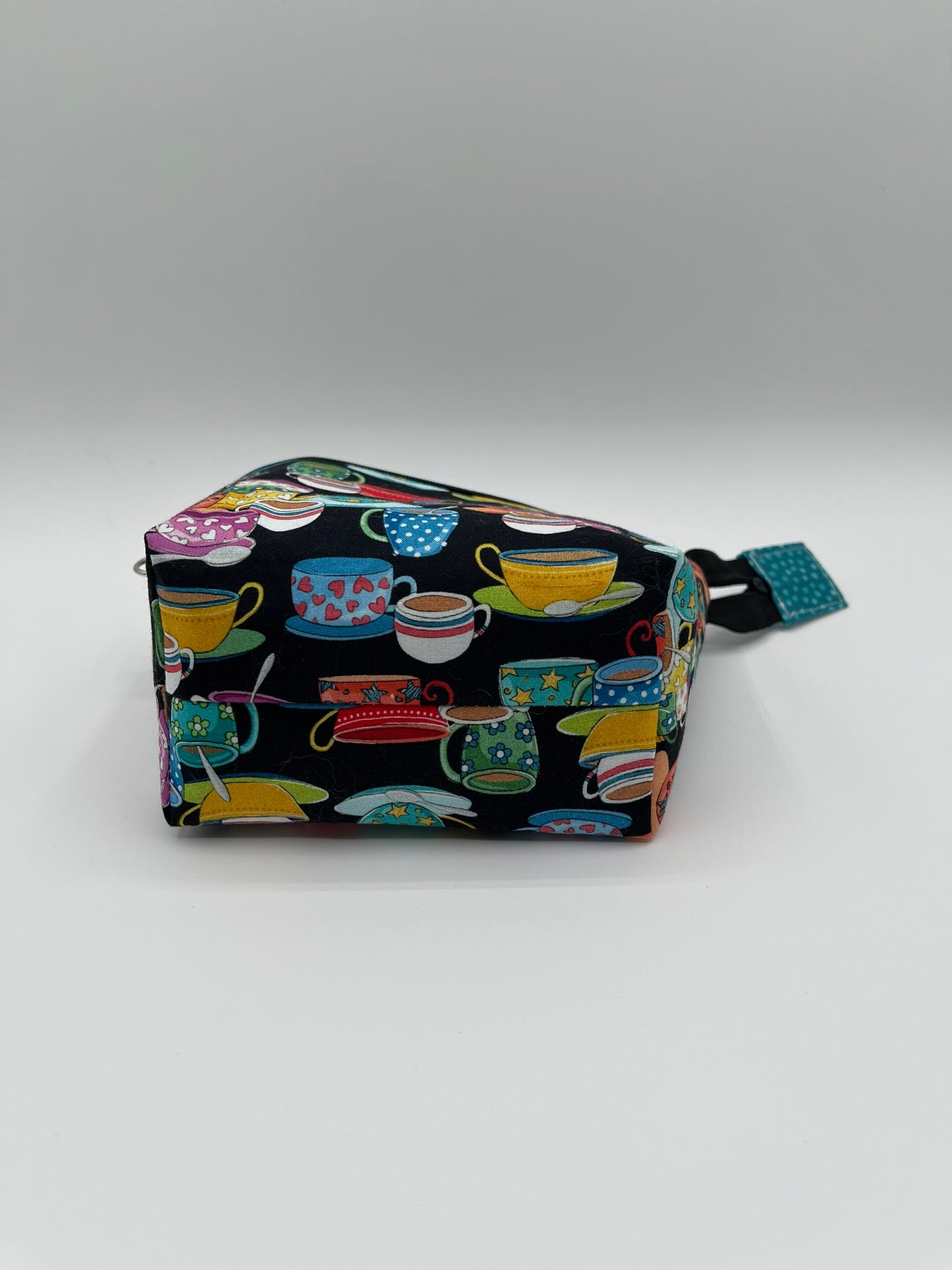 Zipper Bucket Bag - Tea and Coffee Cups
