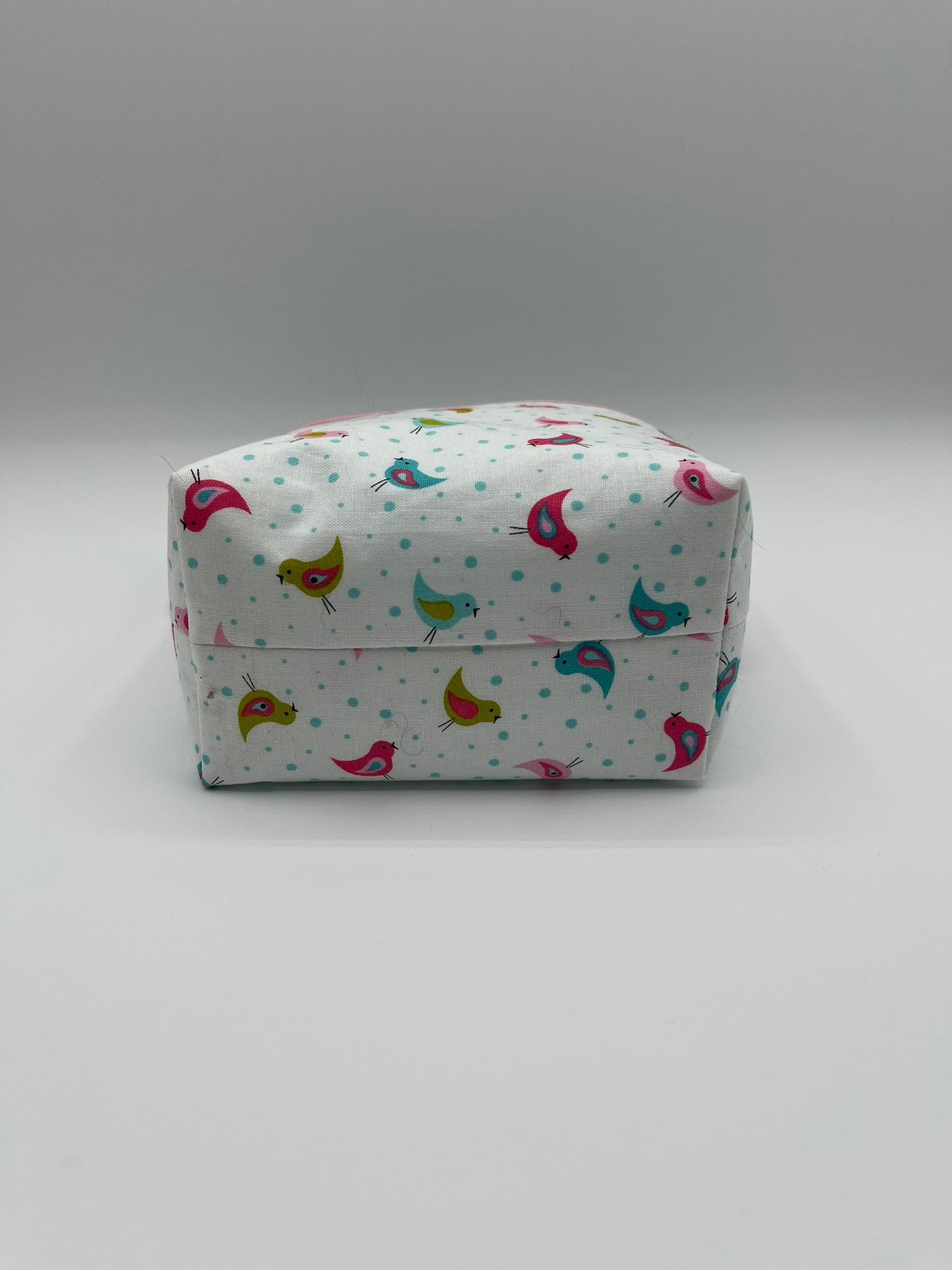 Zipper Bucket Bag - Tiny Birds on White
