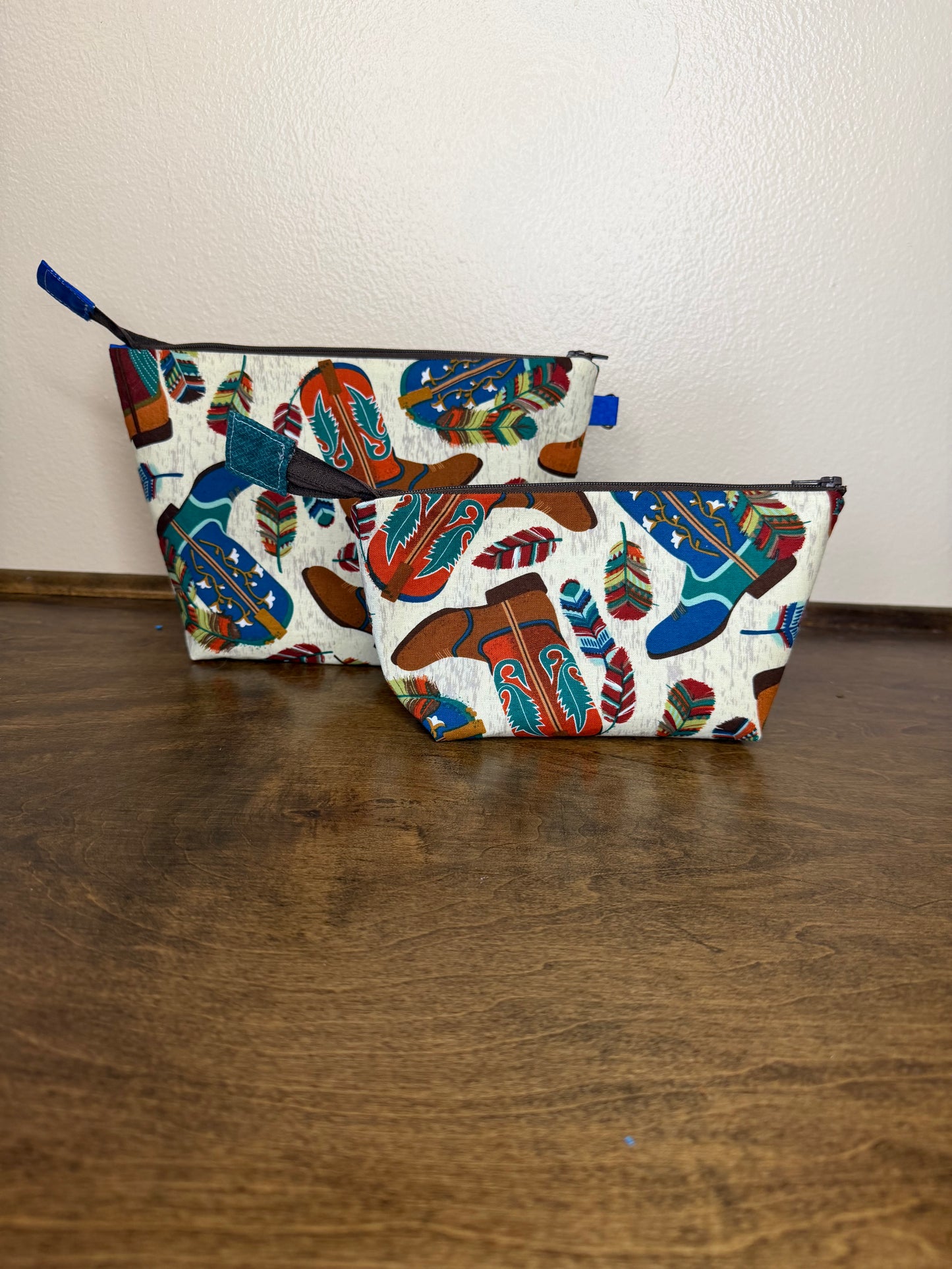 Zipper Bucket Bag - Cowboy Boots