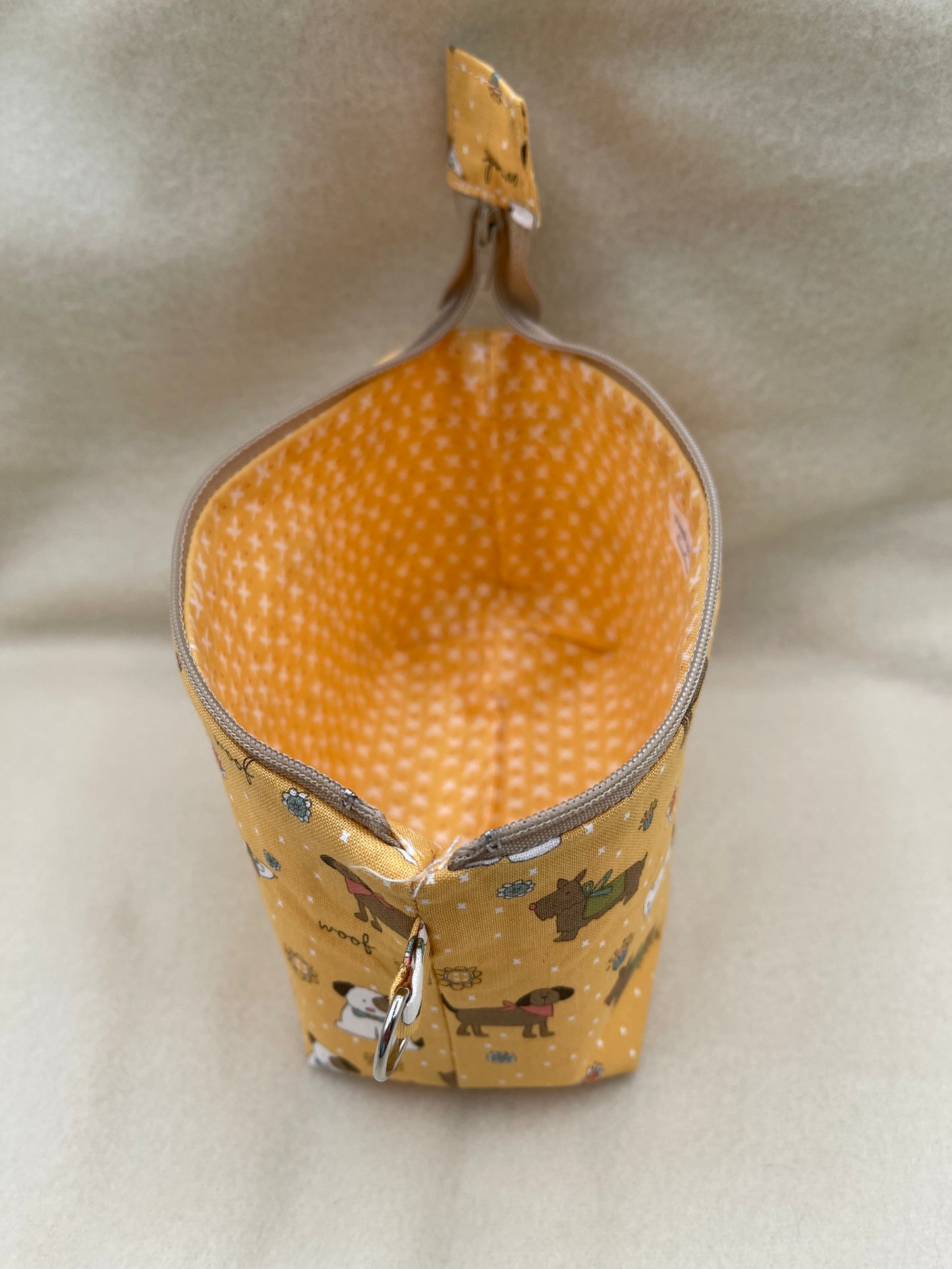 Zipper Bucket Bag - Tiny Dogs Yellow