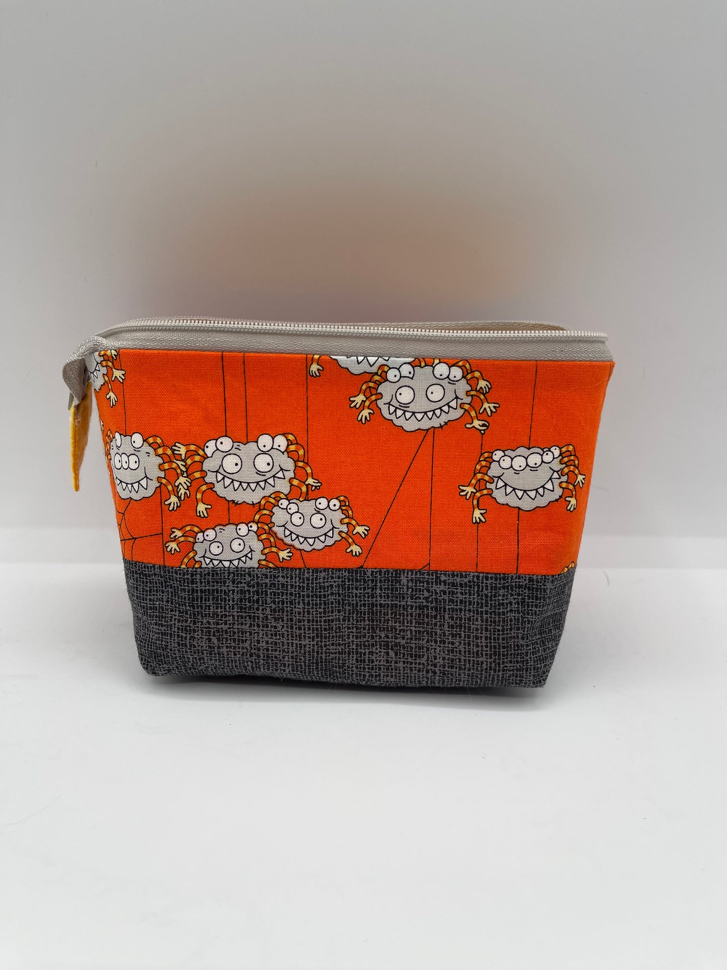 Zipper Bucket Bag - Halloween Cartoon Spiders