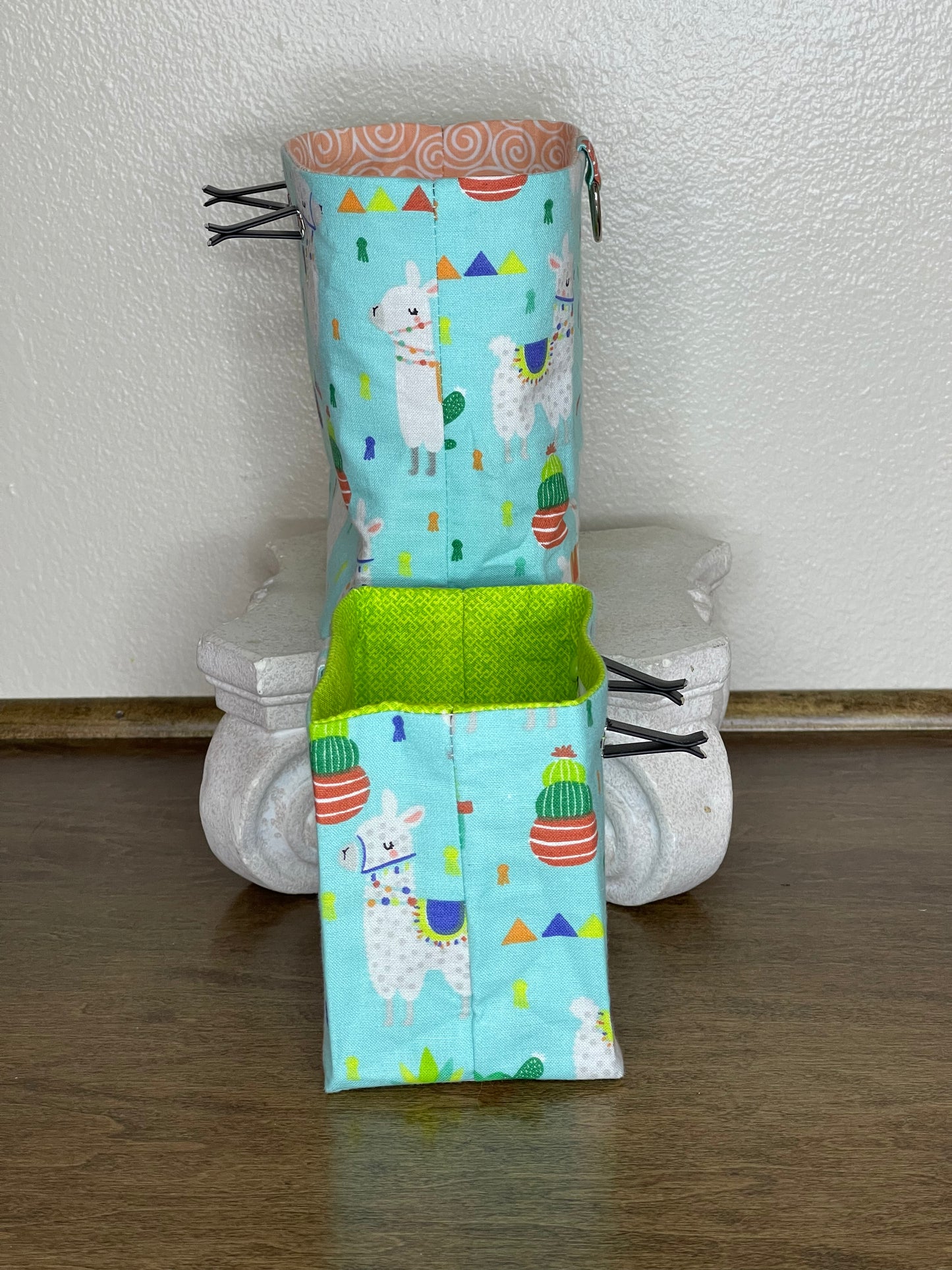 Car Vent Bag - Llamas on Blue