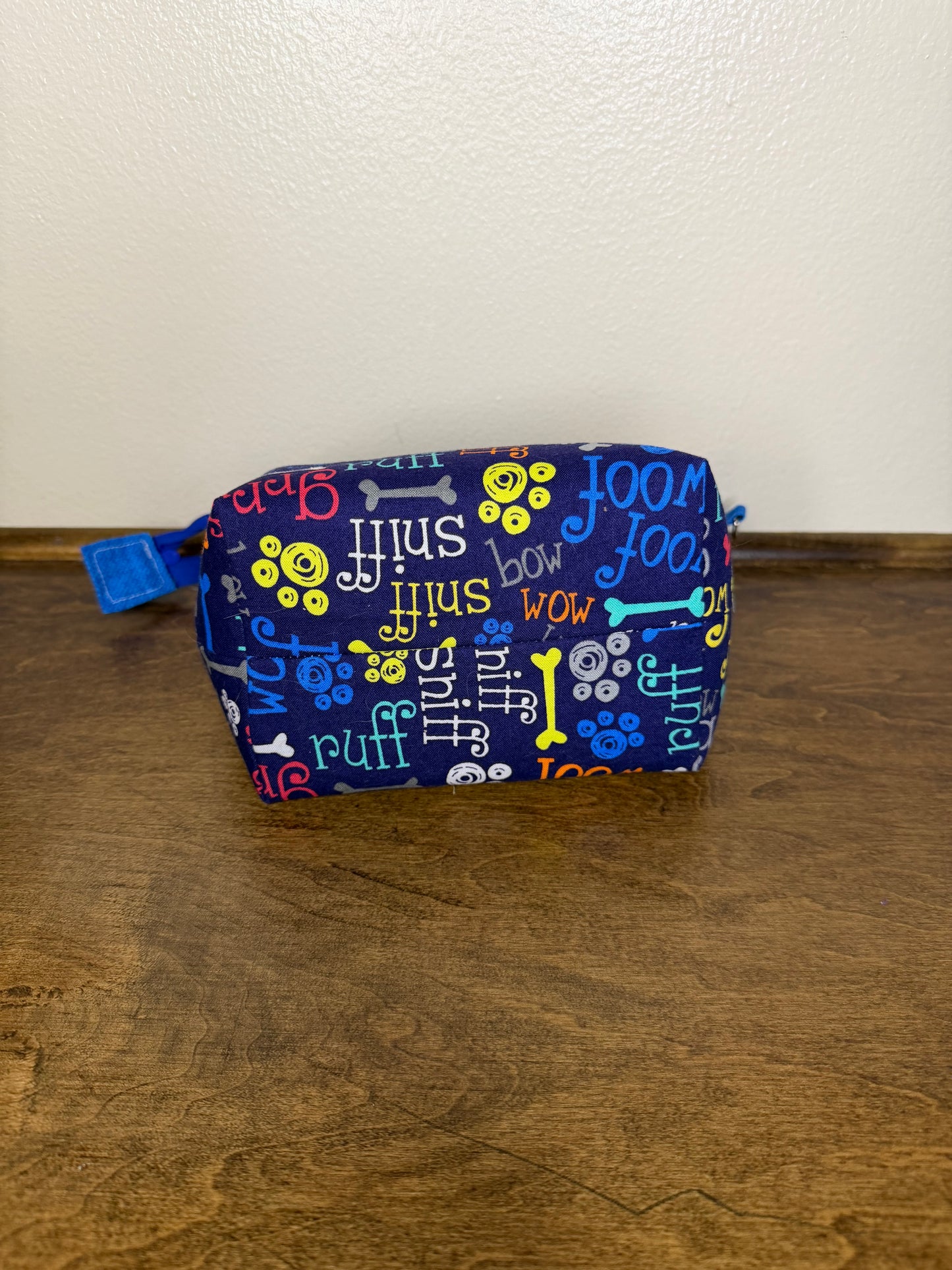 Zipper Bucket Bag - Woof Sniff Ruff