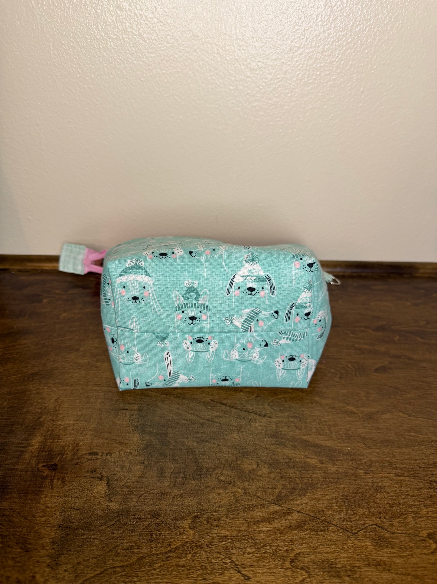 Zipper Bucket Bag - Dog Sketches on Teal