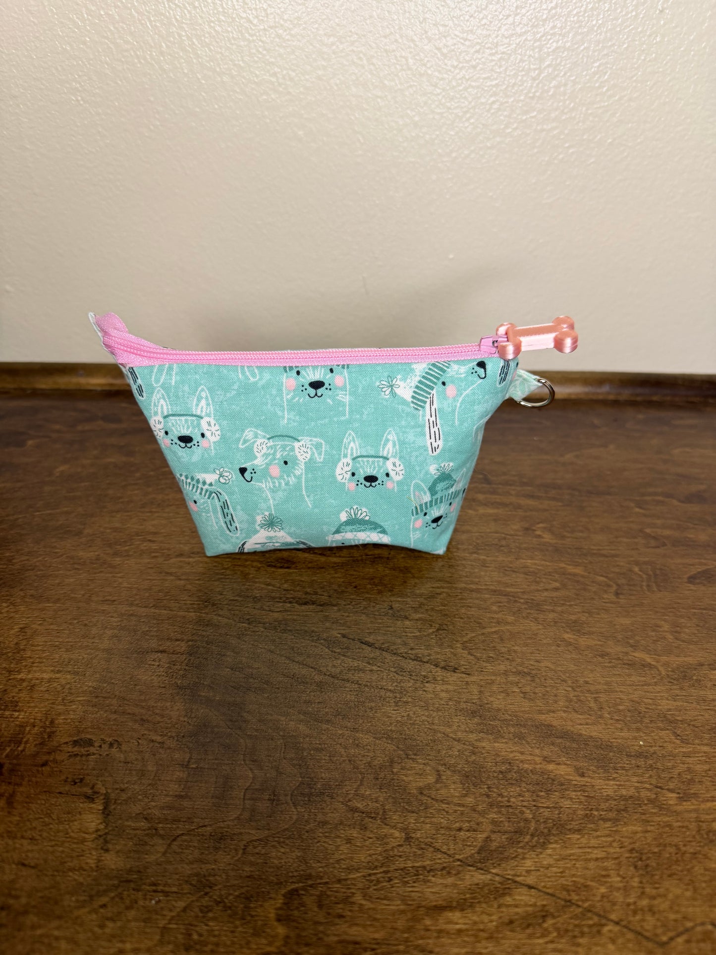 Zipper Bucket Bag - Dog Sketches on Teal