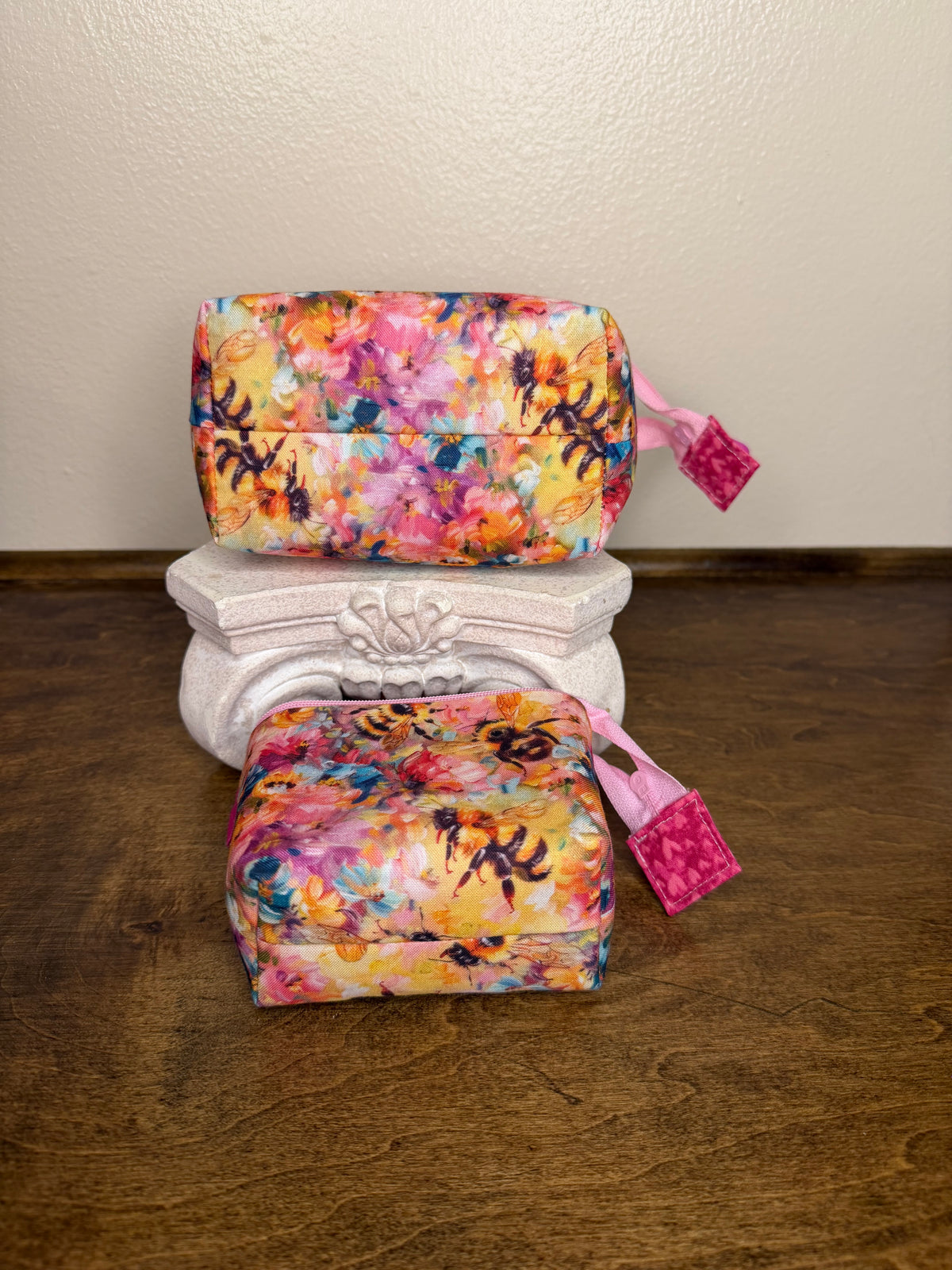 Zipper Bucket Bag - Colorful Bees