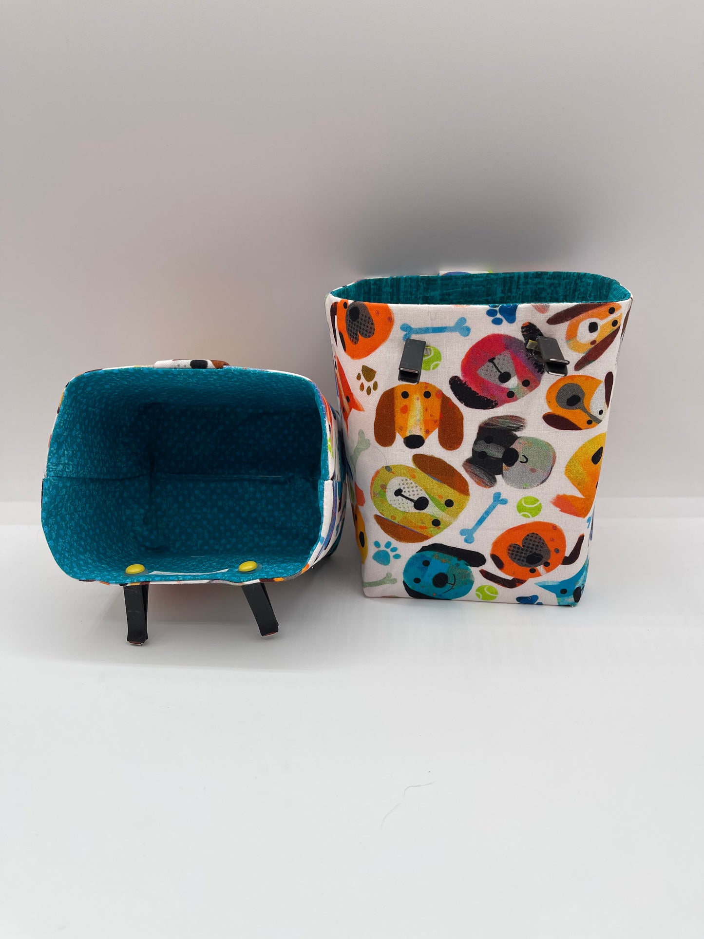 Car Vent Bag - Tossed Dog Faces