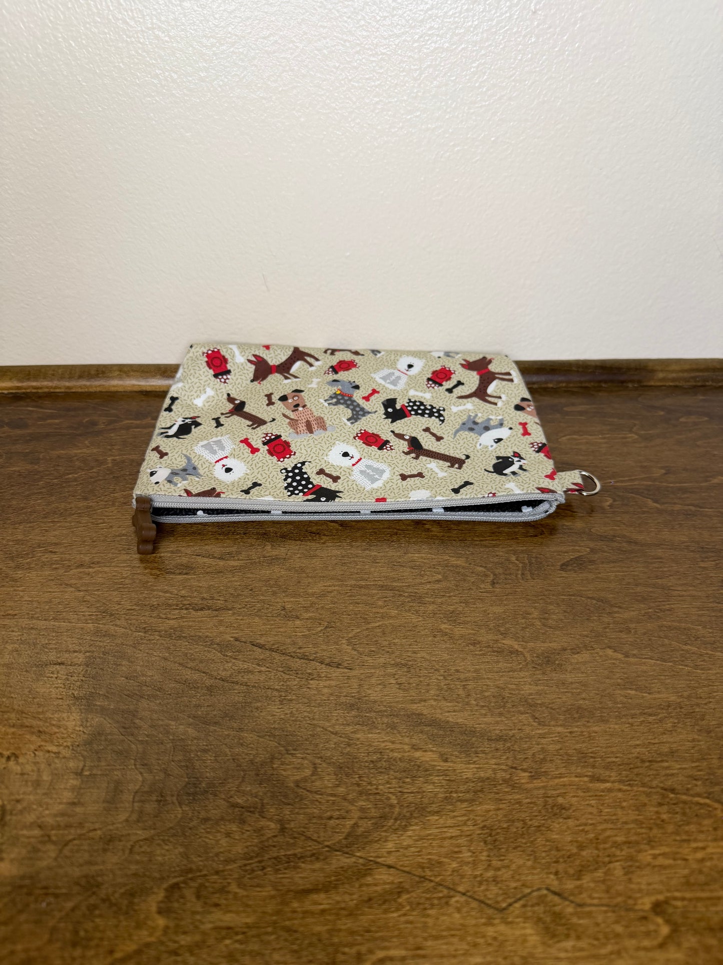 Flat Zipper Bag - Dogs on Tan