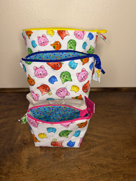 Zipper Bucket Bag - Cute Cat Faces