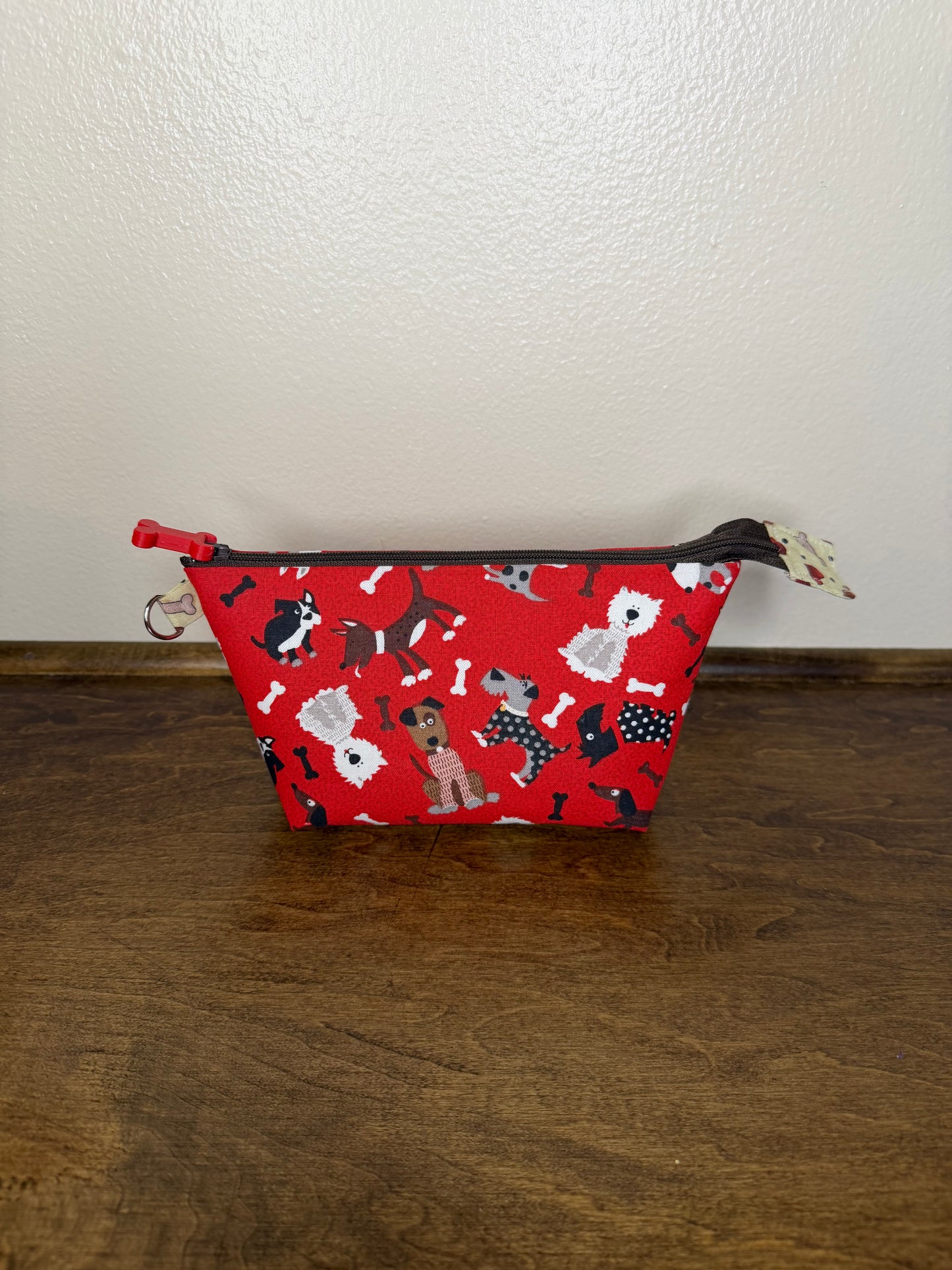 Zipper Bucket Bag - Dogs on Red