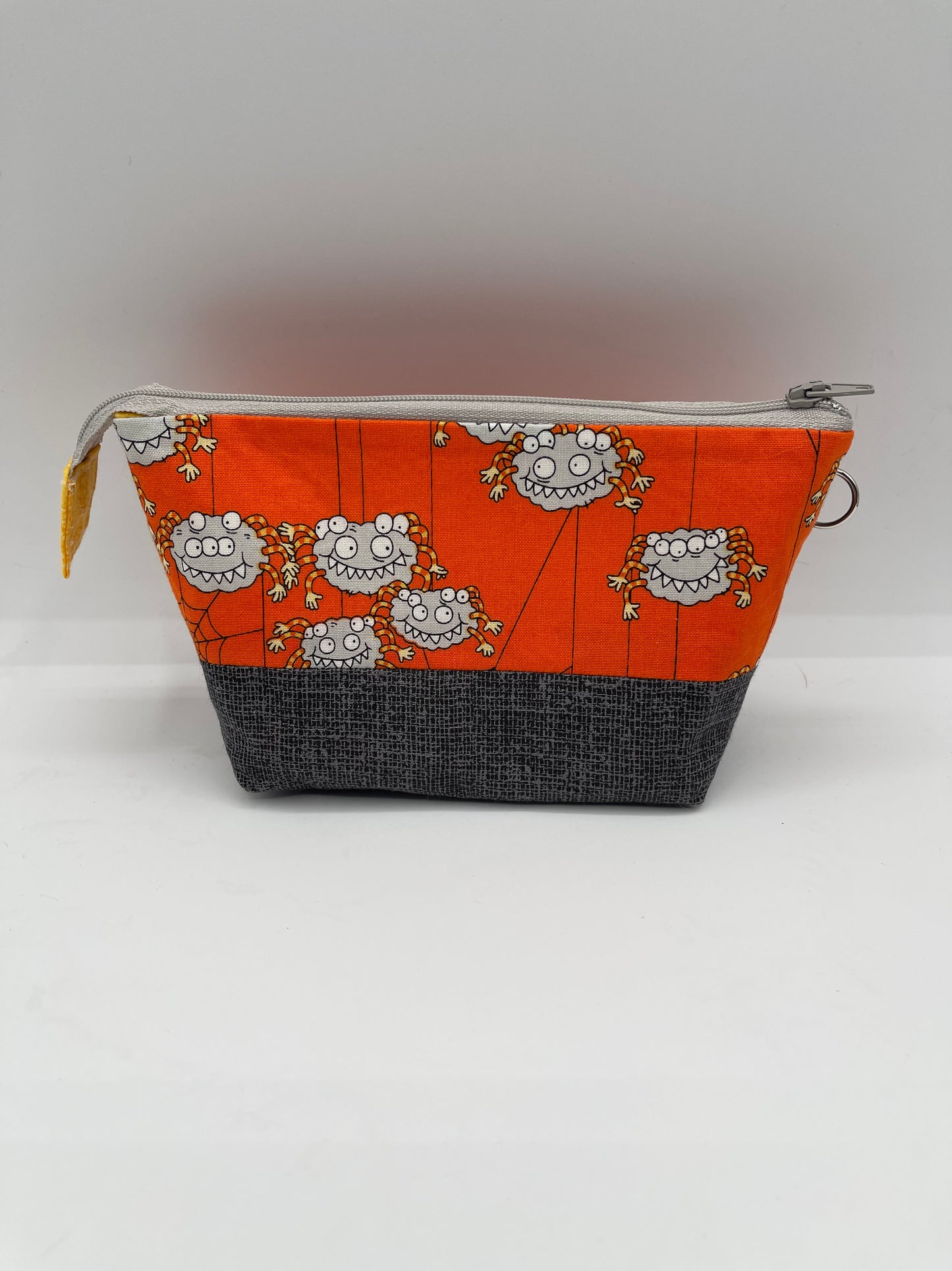 Zipper Bucket Bag - Halloween Cartoon Spiders