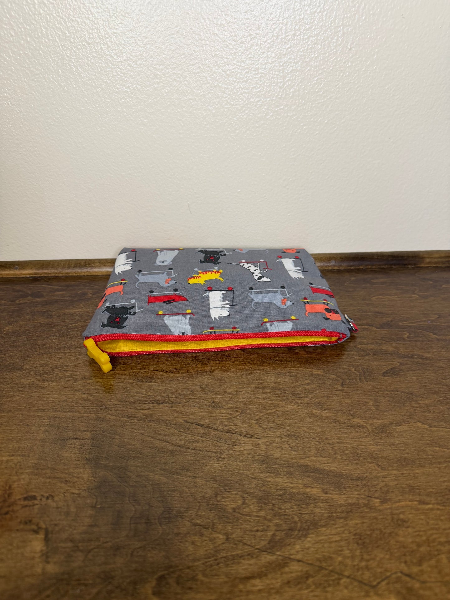 Flat Zipper Bag - Dogs on Skateboards