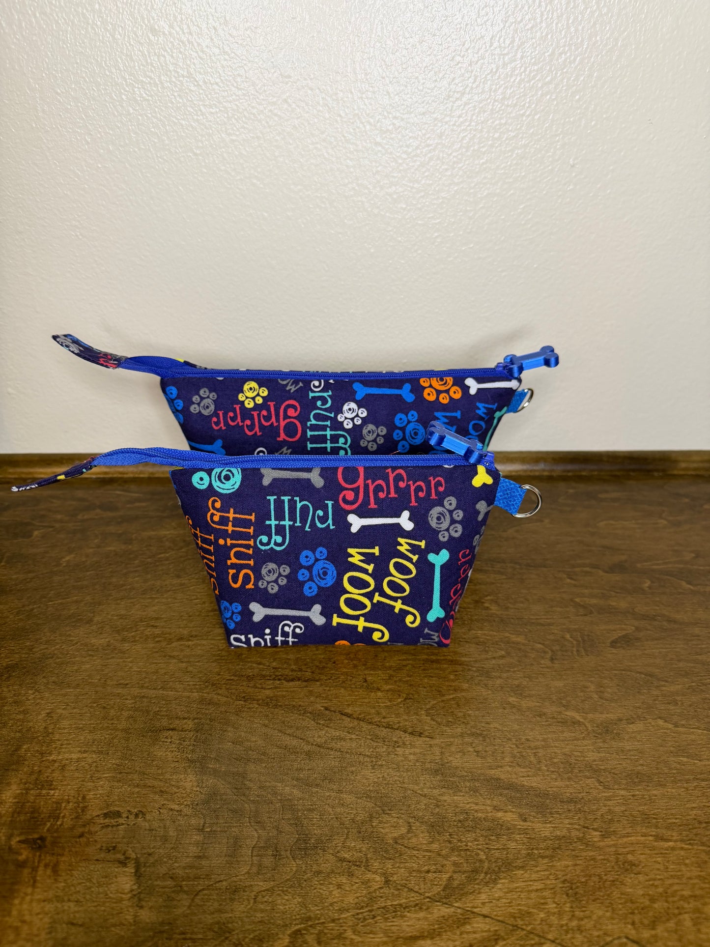 Zipper Bucket Bag - Woof Sniff Ruff