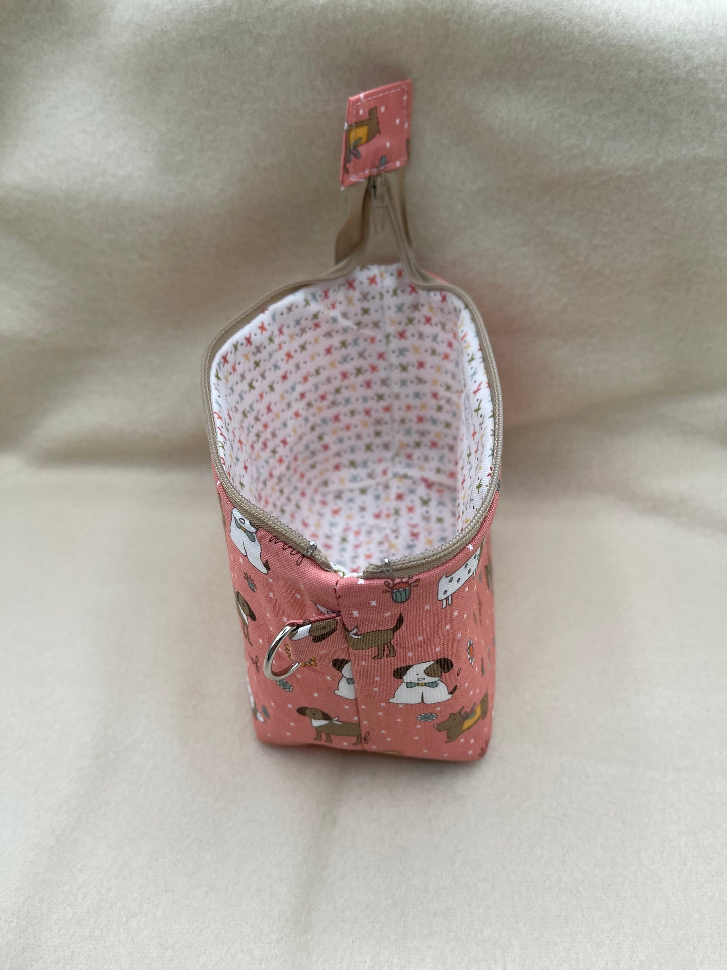 Zipper Bucket Bag - Tiny Dogs Salmon