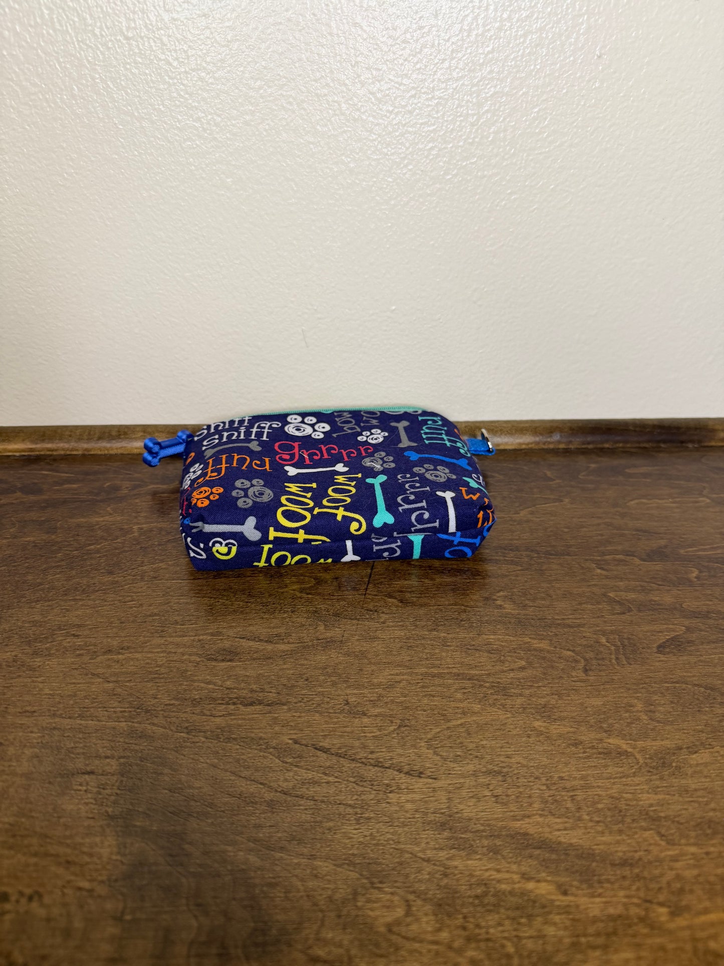 Flat Zipper Bag - Woof Sniff Ruff