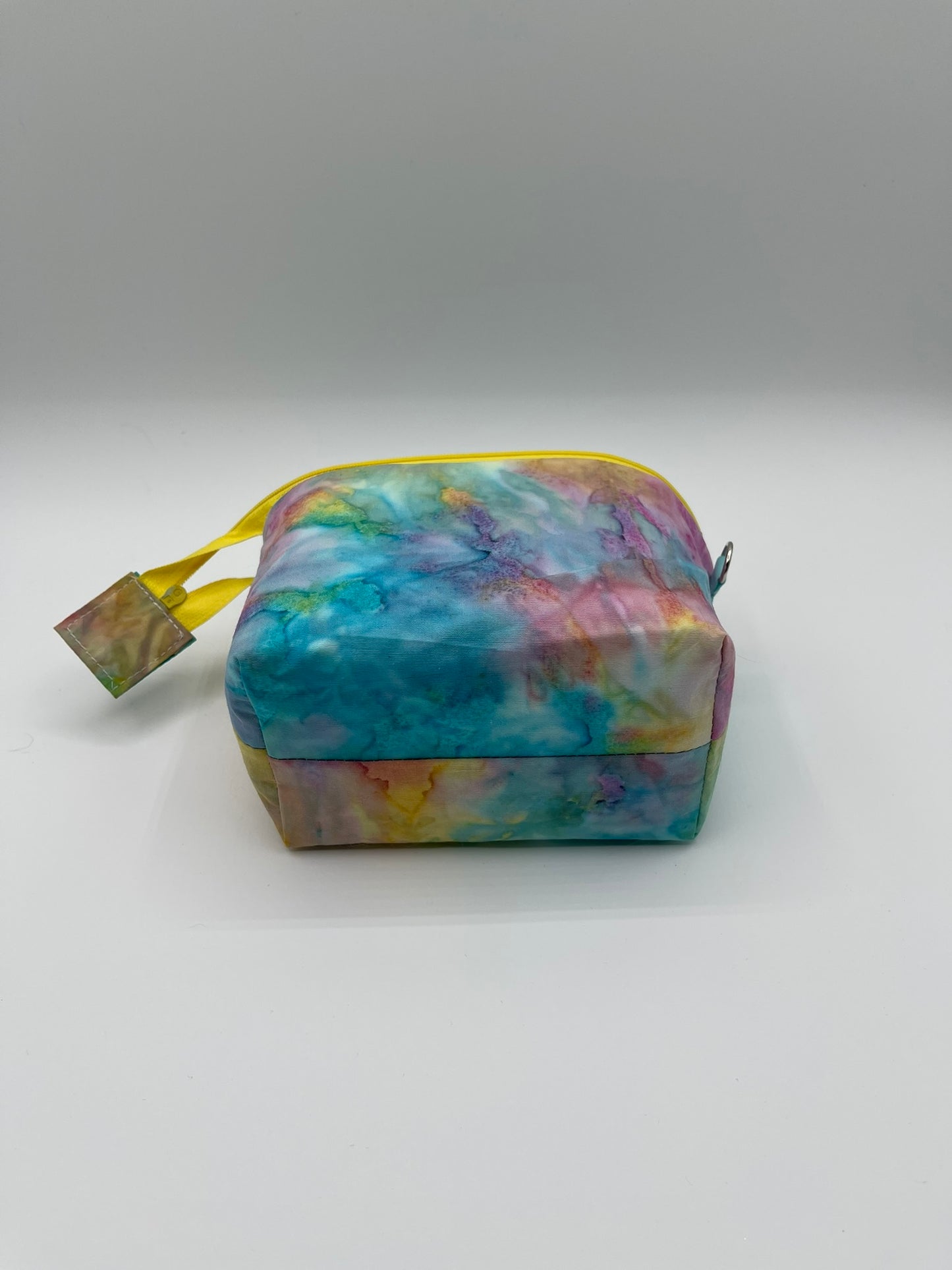 Zipper Bucket Bag - Blue and Pink Marble