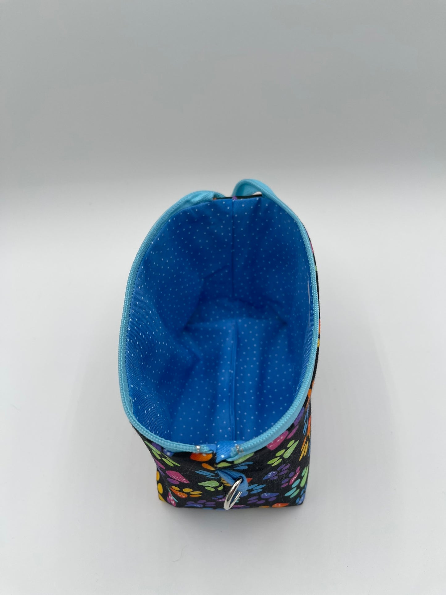 Zipper Bucket Bag - Paw Prints